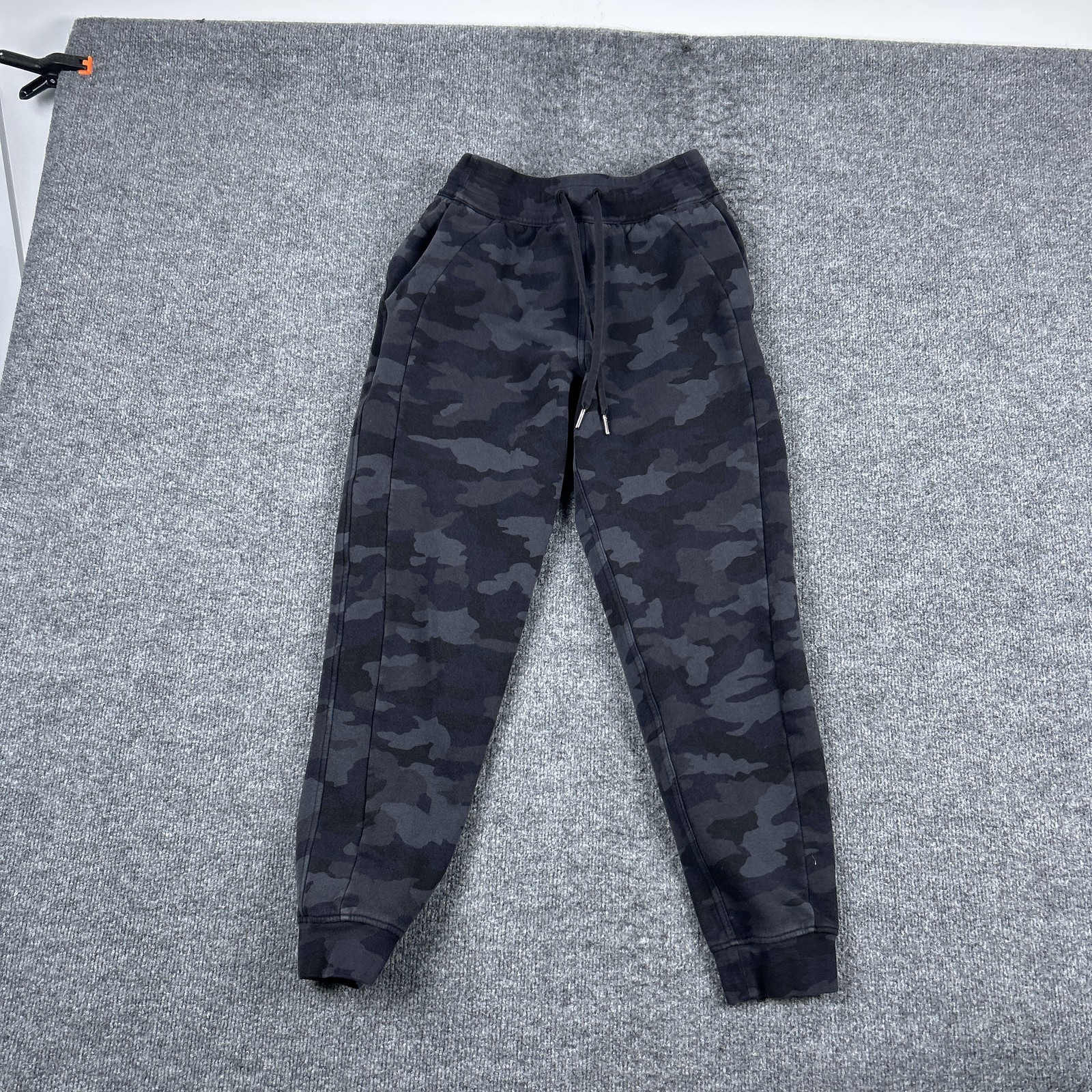 Lululemon Pants Womens 4 Black Camo Scuba High Rise Jogger Pockets Athletic