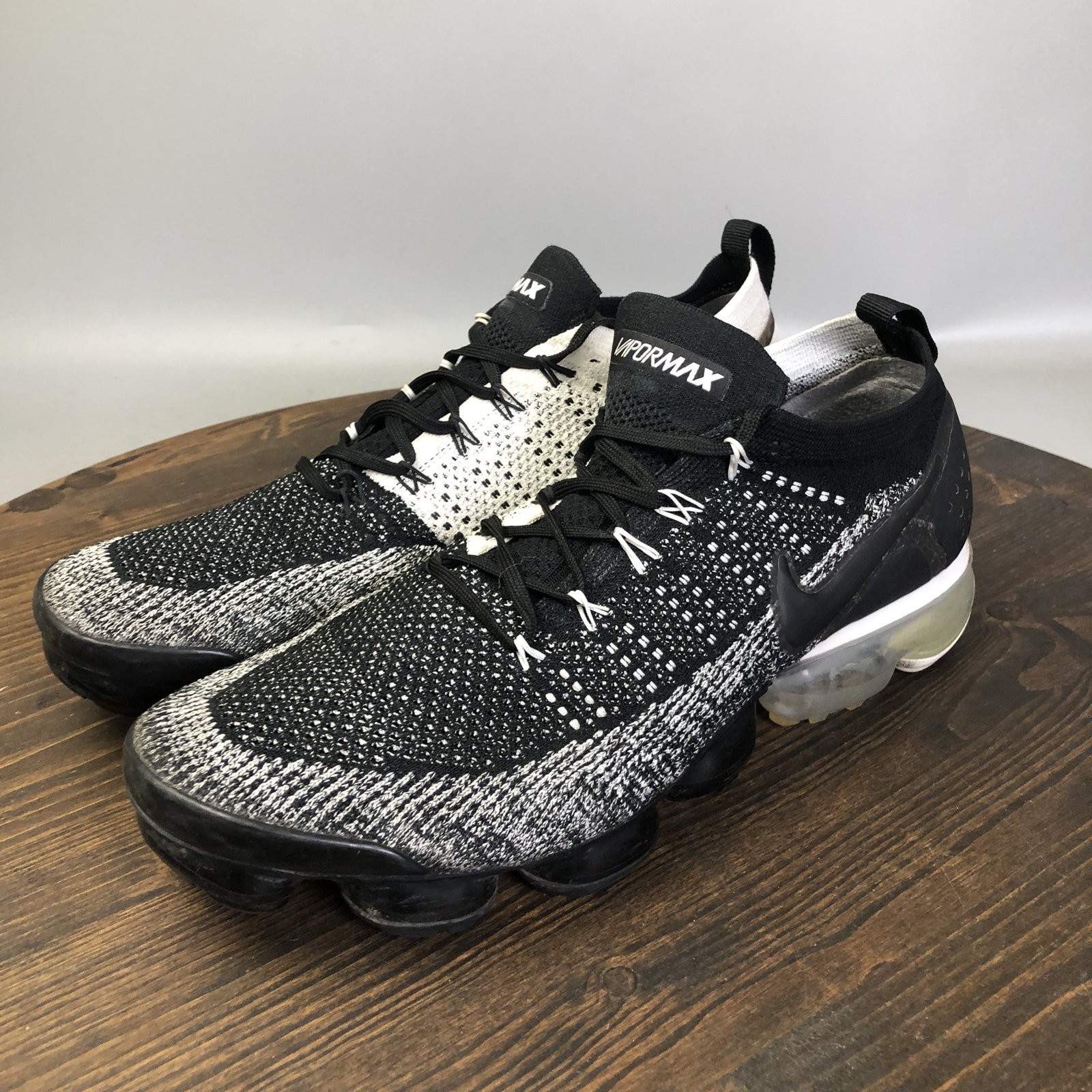 Nike Vapormax Flyknit Shoes Mens Size 12 Black White Running Sneakers 942842-016