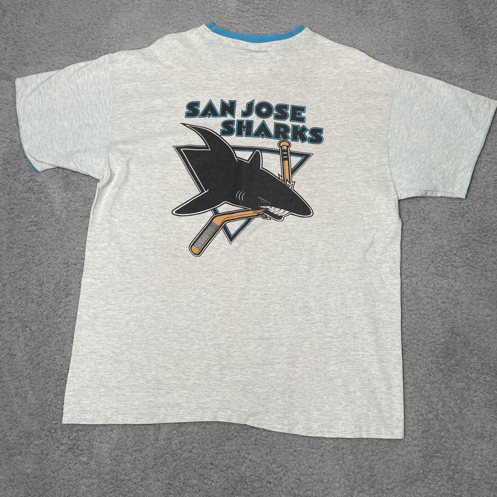 Vintage Anvil KNEW 910 AM San Jose Sharks NHL Mens XL Gray/Blue Tshirt USA Made