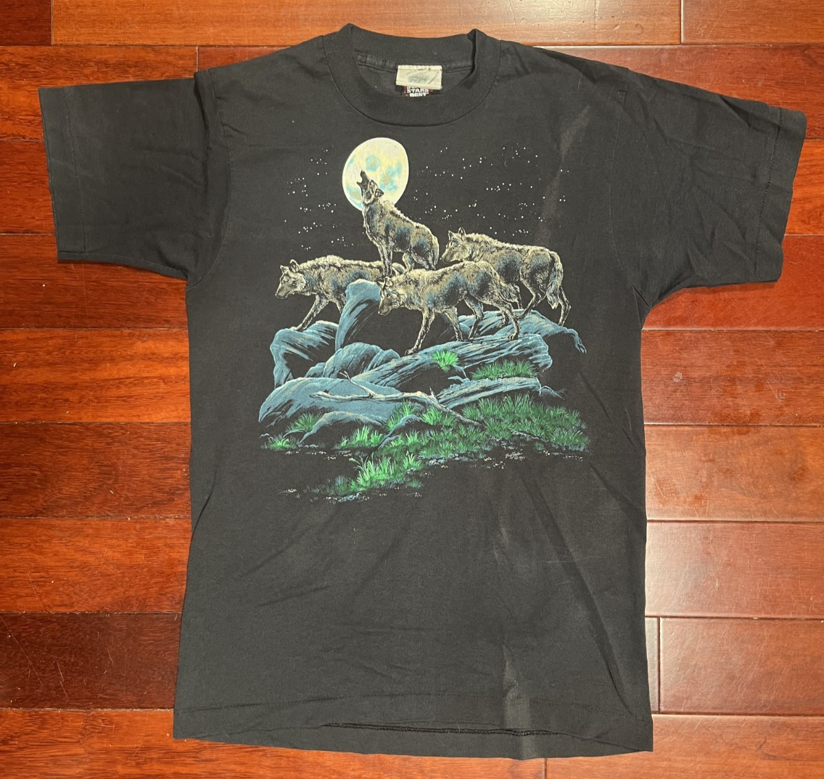 Vintage 1990 Screen Stars Best Wolves Howling Full Moon Tee Single Stitch M USA