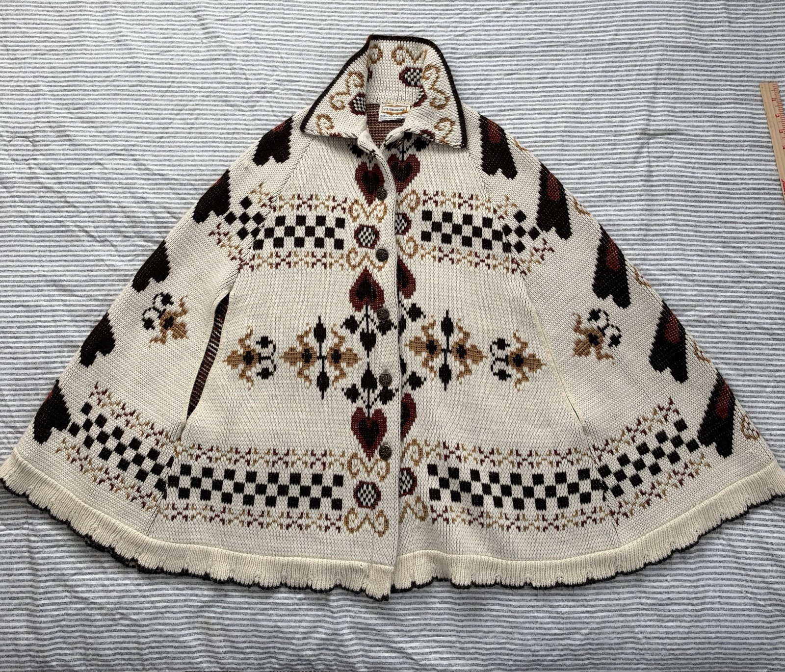 Sturbridge Vintage 70s Poncho Heart Motif Knit Dutch Pattern