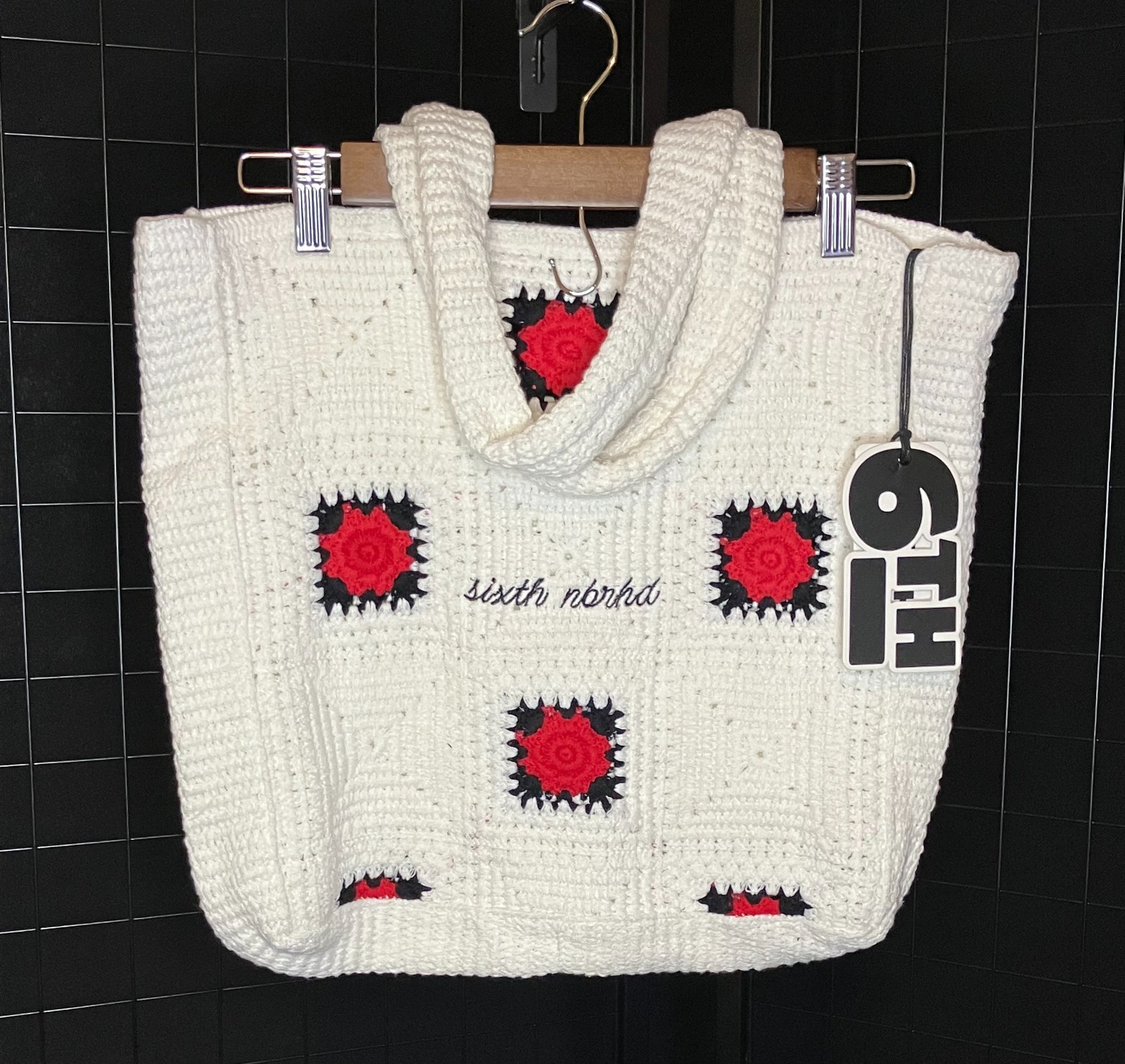 6THNBRHD Crothet Knitted Tote Bag New Rare