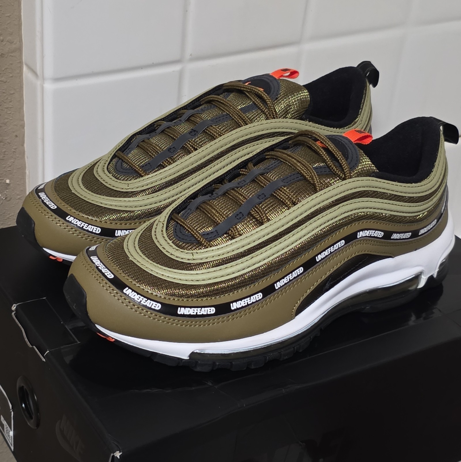 Nike Air Max 97 Undefeated Militia Green Mens 8.5 Womens 10 DC4830-300 New