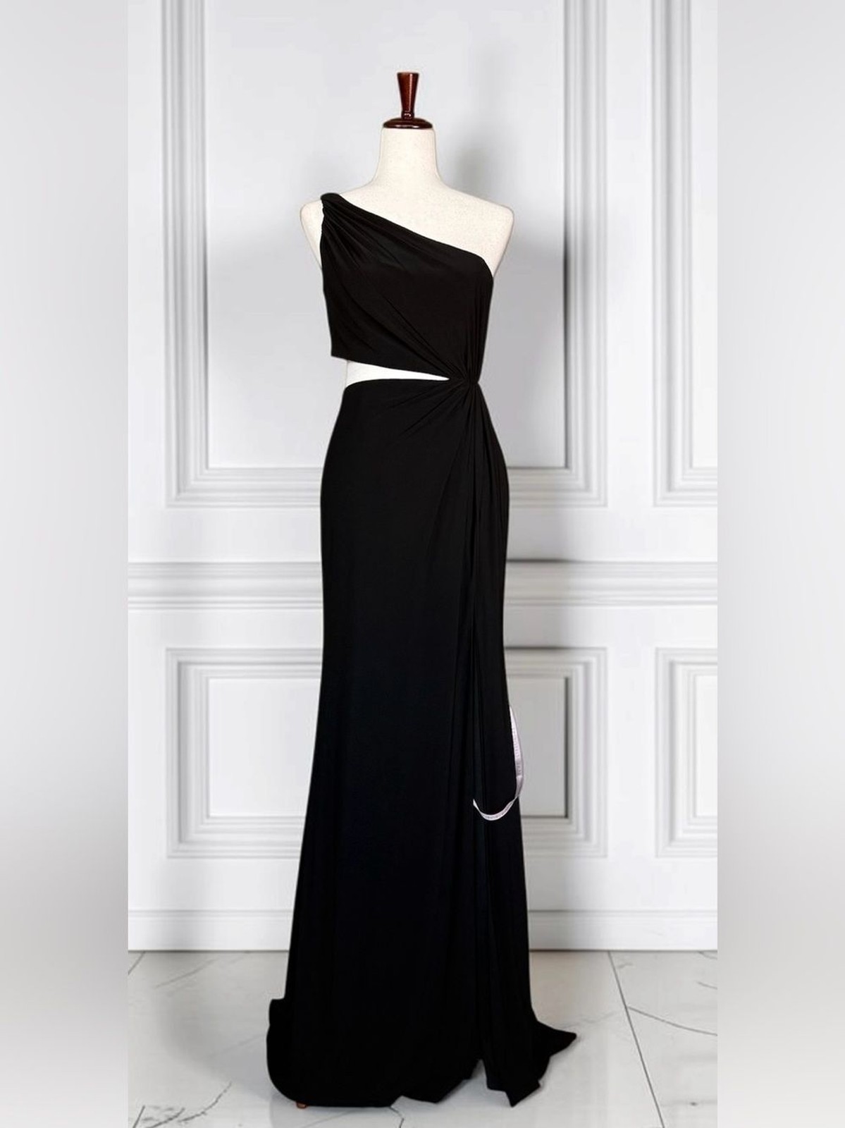 NWT Ieena for Mac Duggal Black One Shoulder Cutout Gown Size 4