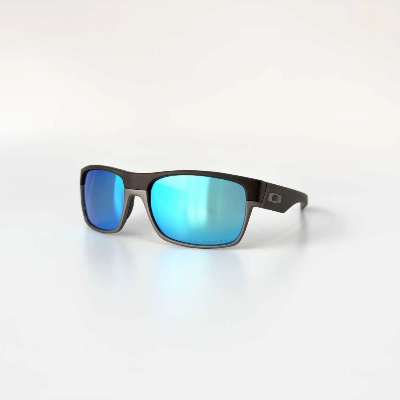 Oakley Twoface OO9189 Matte Black Frame Prizm Sapphire Sunglasses New Box