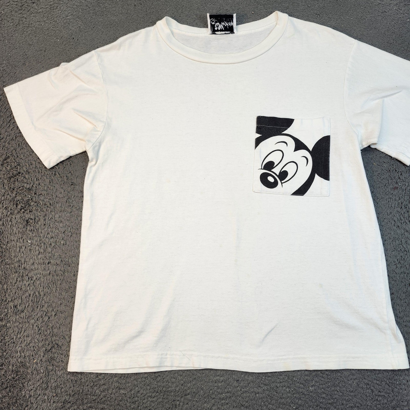 Vintage Mickey Mouse Shirt Mens Medium White Pocket Peeking Graphic Disney 90s