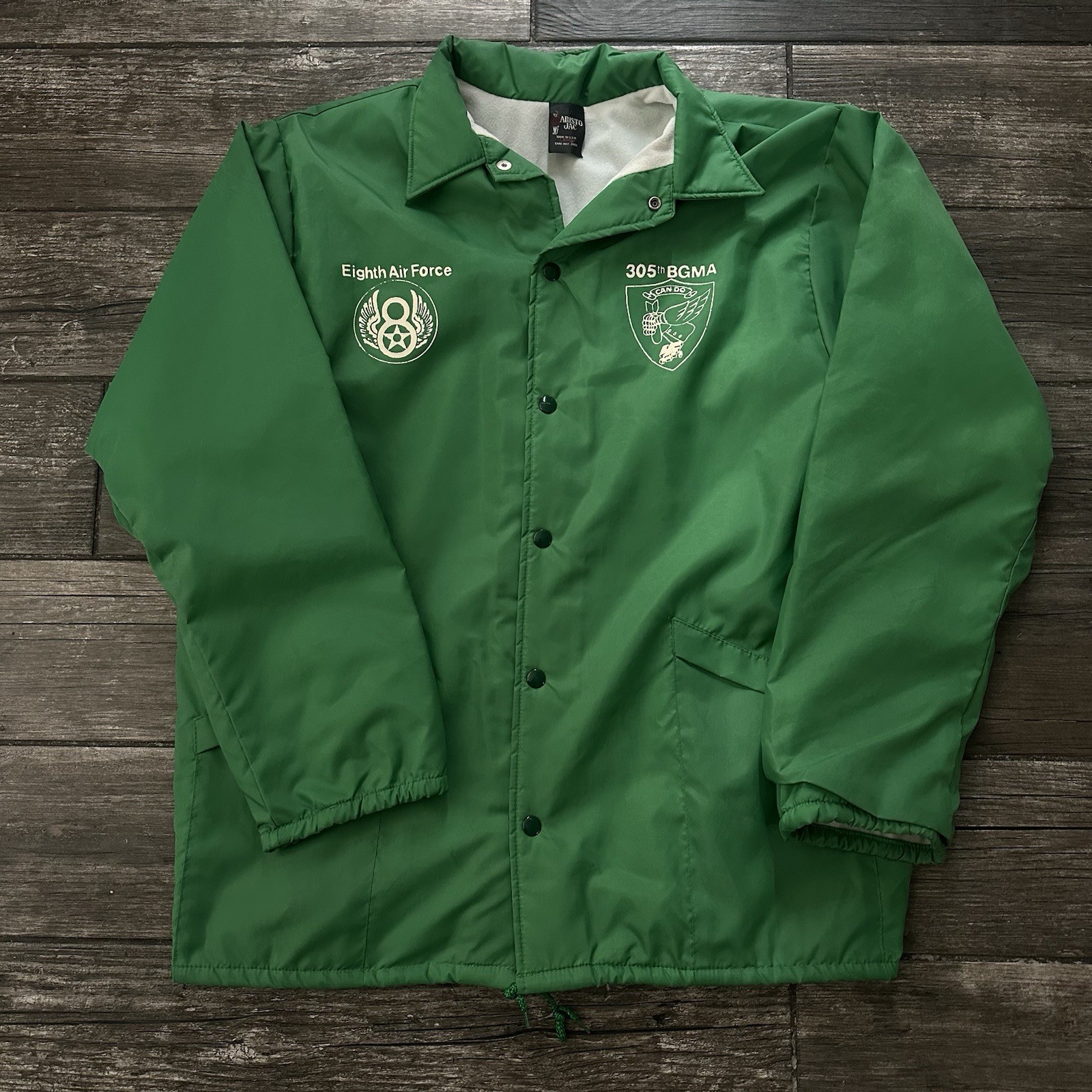 VTG 80s ARISTO JAC EIGHTH AIR FORCE 305th BGMA GREEN WINDBREAKER BUTTON JACKET L
