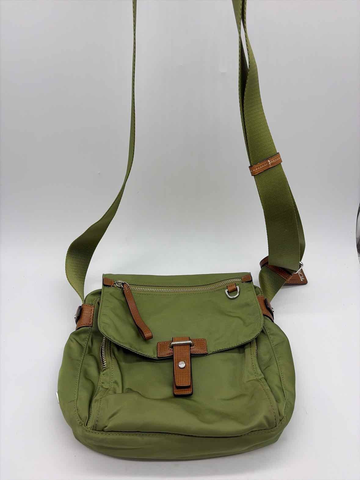 Pre-Owned Tumi Green Crossbody Crossbody