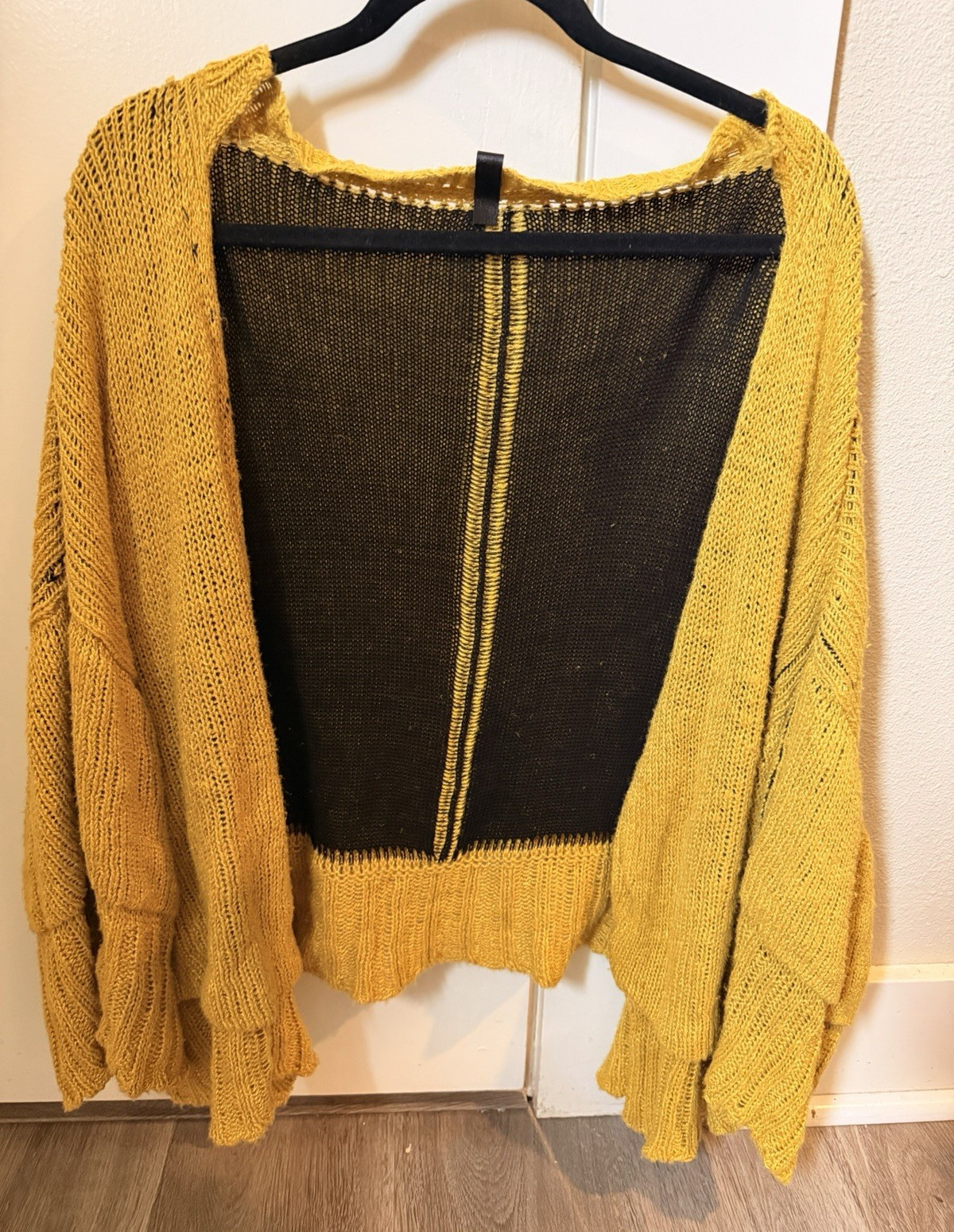 Serien° Umerica Women’s One Size Yellow Open-Knit Boat Neck Pullover Sweater