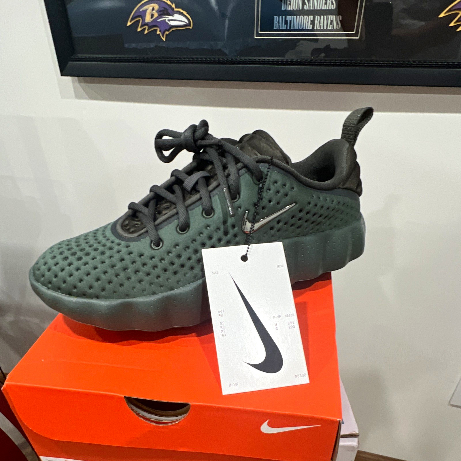 Nike Mind 002 Camo Green/Phantom-Newsprint Low Top Lace Up Men Sneaker