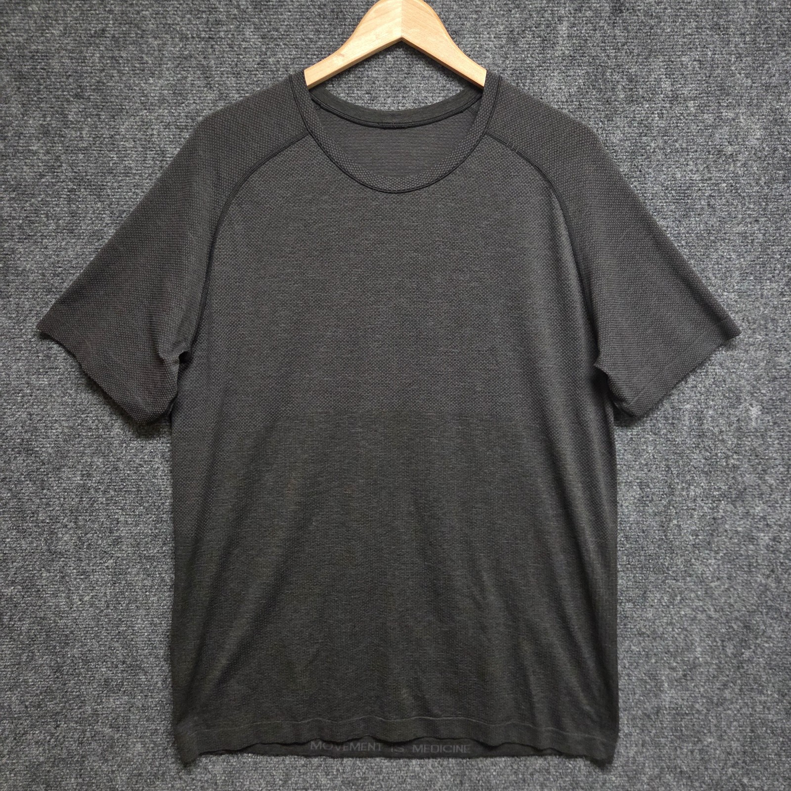 Lululemon Metal Vent Tech Shirt Mens Large Charcoal Performance Athletic Tee