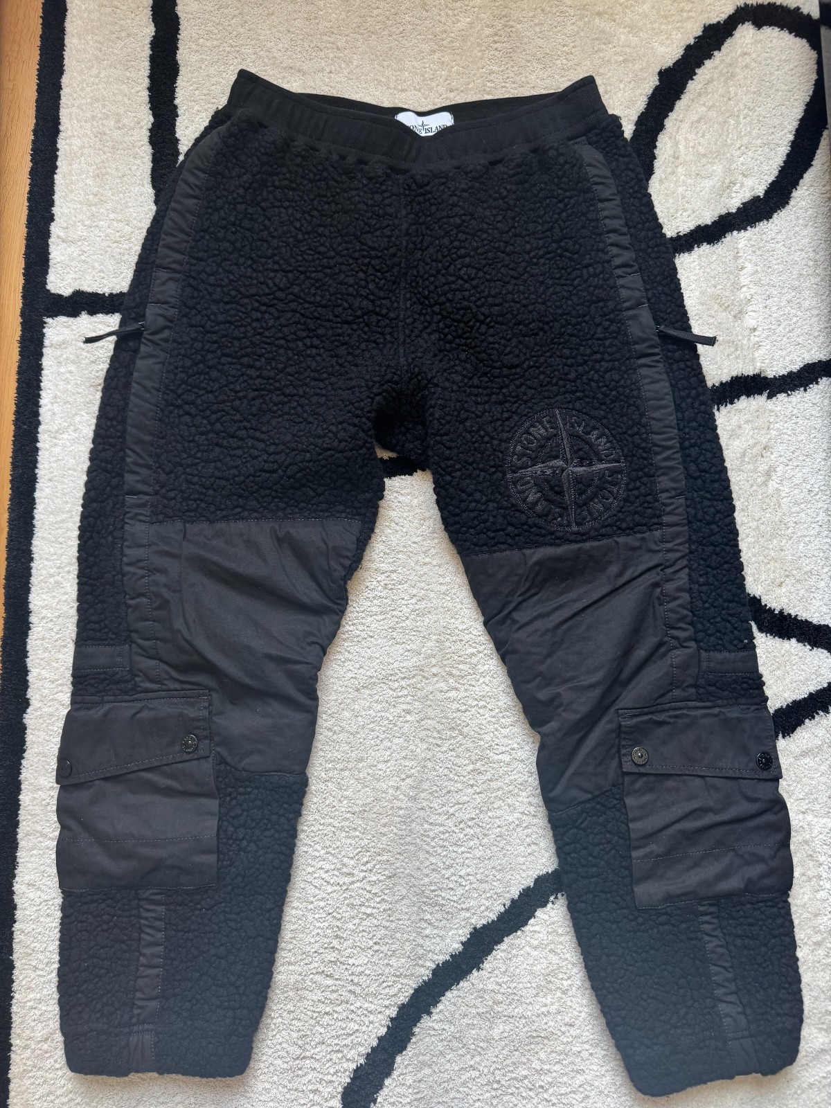 RARE Stone Island 61541 Teddy Fleece Cargo Pants – Black – Size Small – FW22