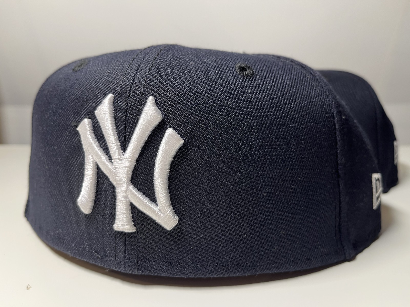 Yankee Hat No Brim - Fitted - New Era 59Fifty - Size 7 1/2