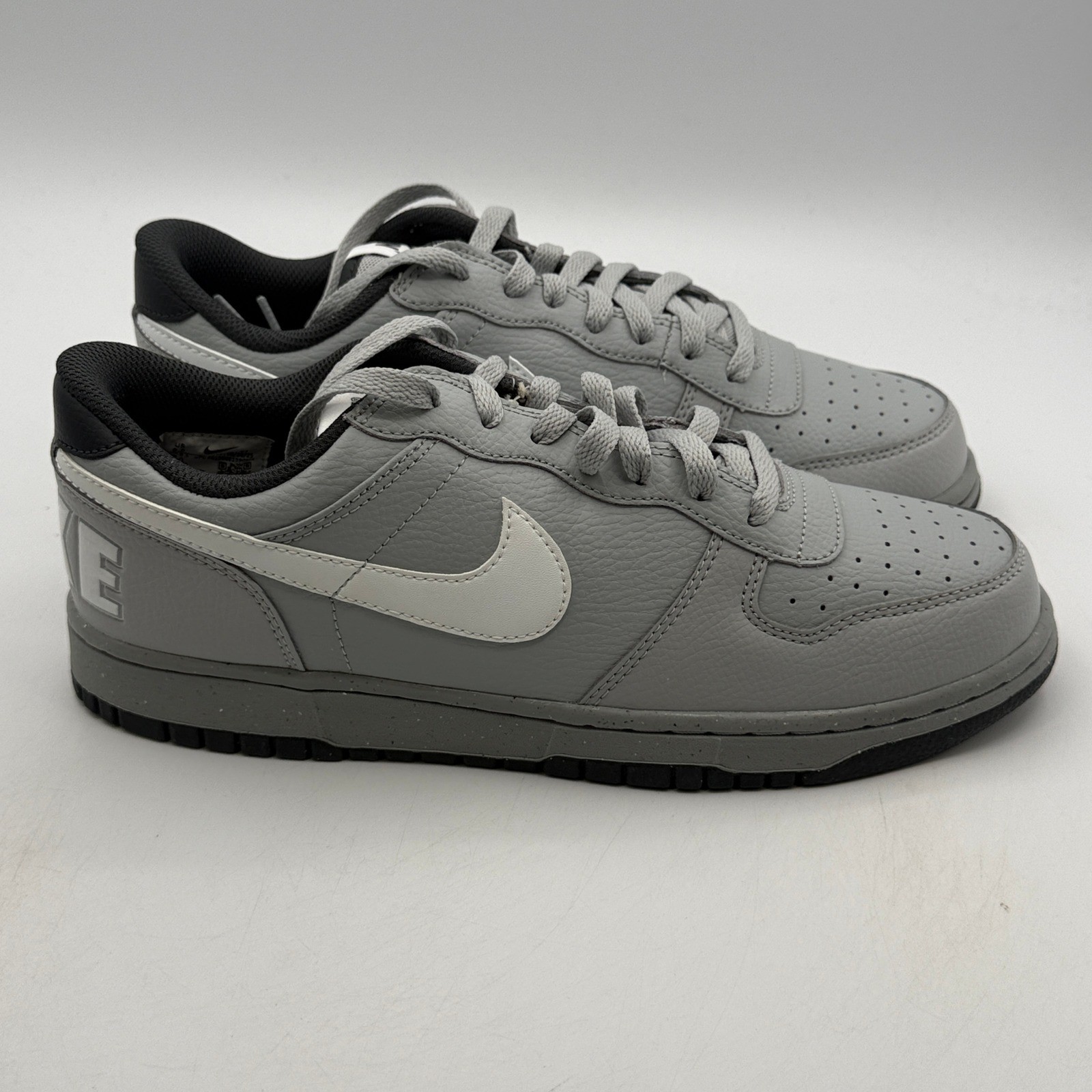 Nike Big Nike Low Shoes Men Size 9.5 Grey White Lifestyle 355152-017