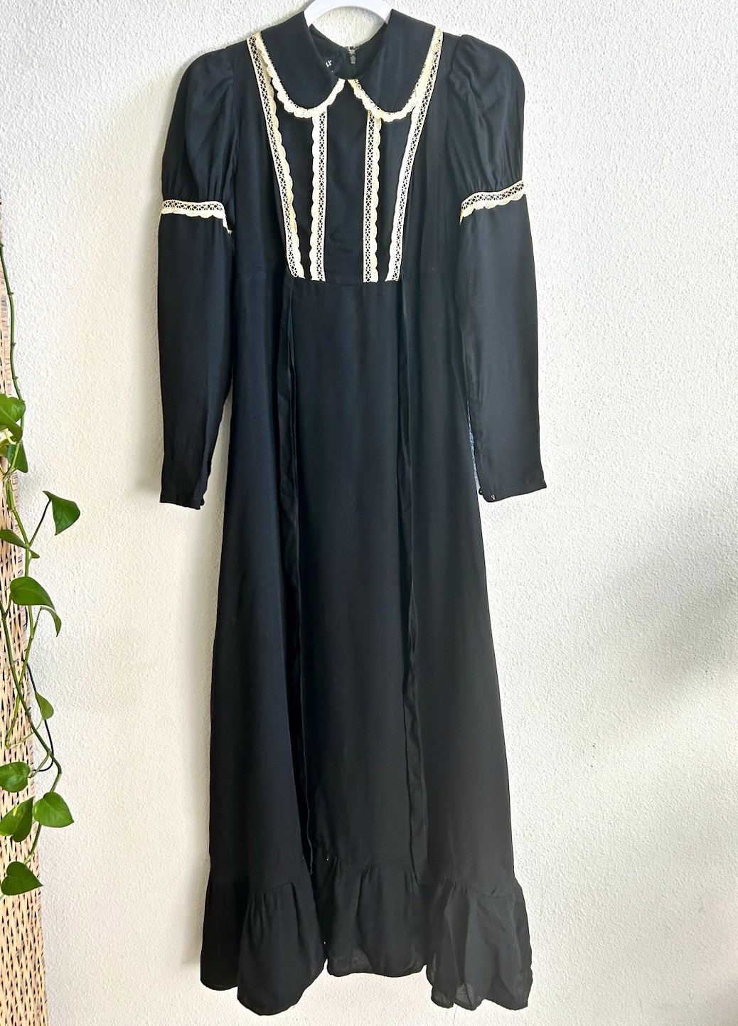 Vintage 1970s Gunne Sax Black Lace Dress by Jessica McClintock | Gothic Whimsy