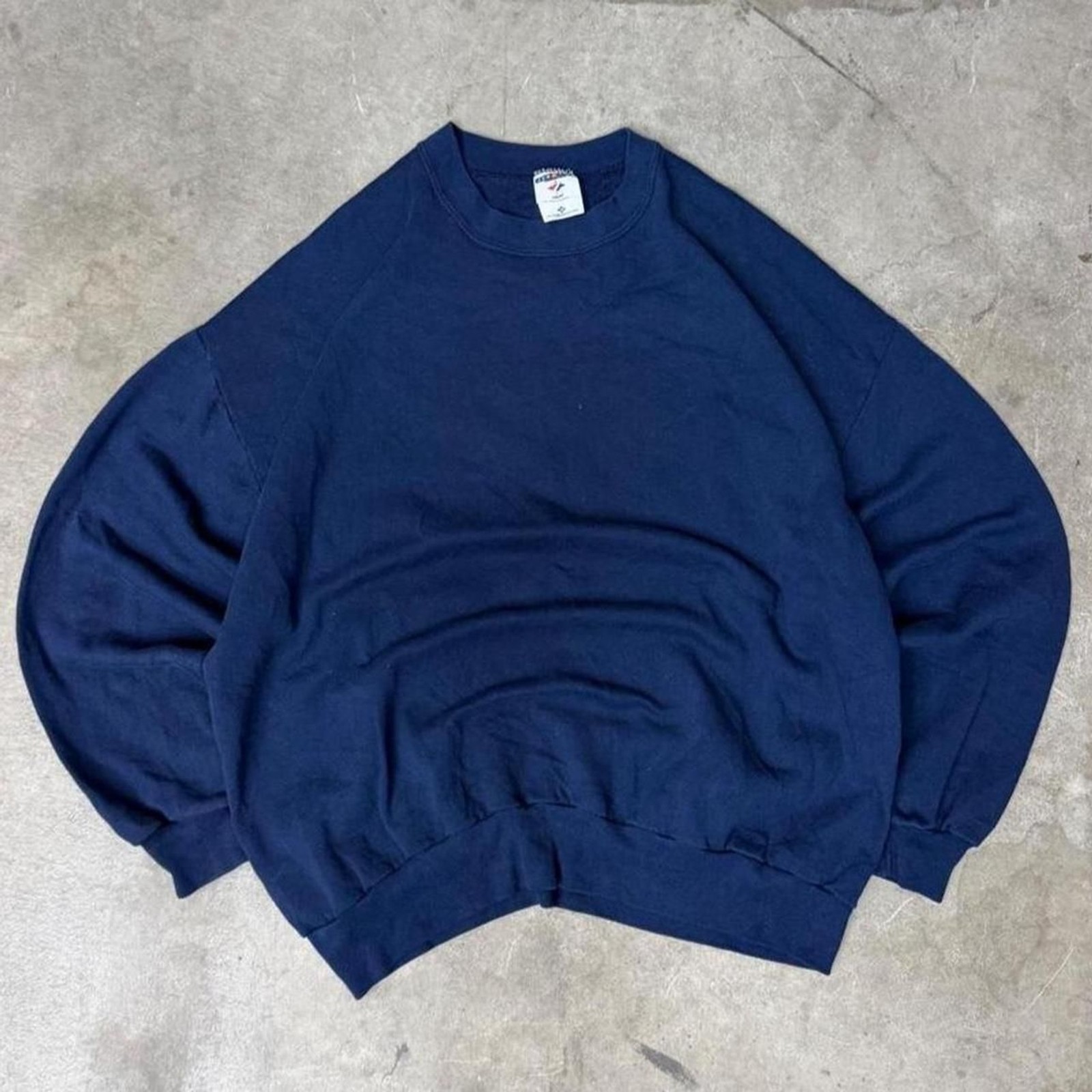 Vintage 90’s Navy Blue Jerzees Crewneck