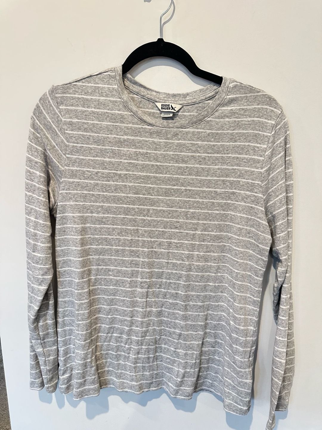Eddie Bauer Women\'s Gray White Striped Long Sleeve Crewneck Tee Size L