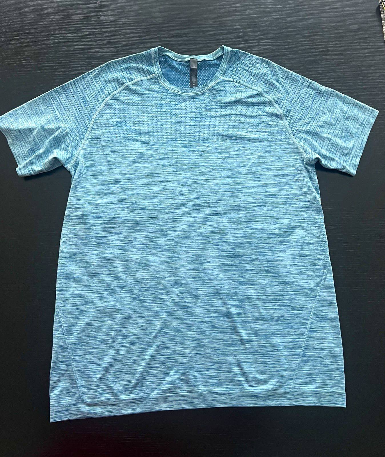 lululemon Men’s Heathered Blue Crew Neck T-Shirt Stretch Breathable Athletic L