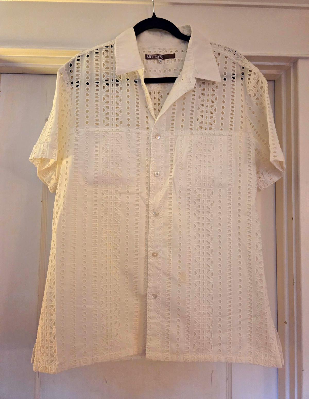 MR. Turk White Geometric Cutout Button Down Short-Sleeve Shirt L