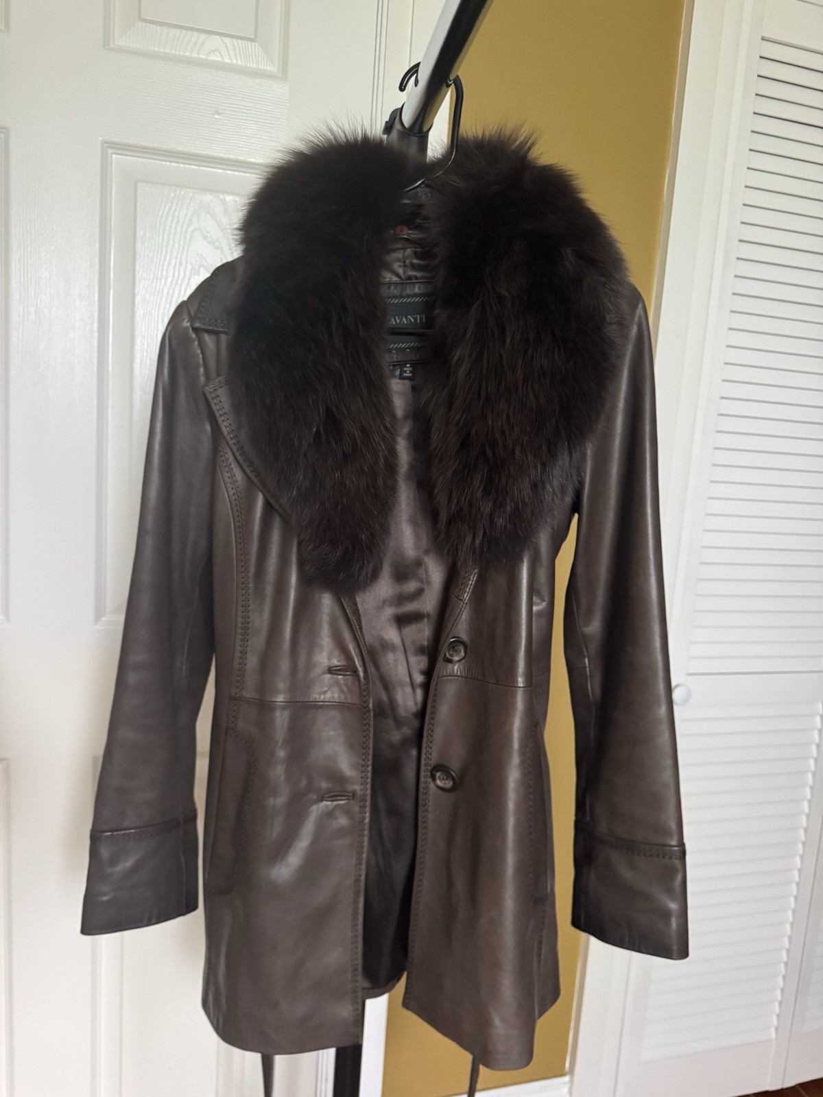 Vintage Avanti NY Brown Genuine Leather Coat Real Fox Fur Collar Women’s Y2K