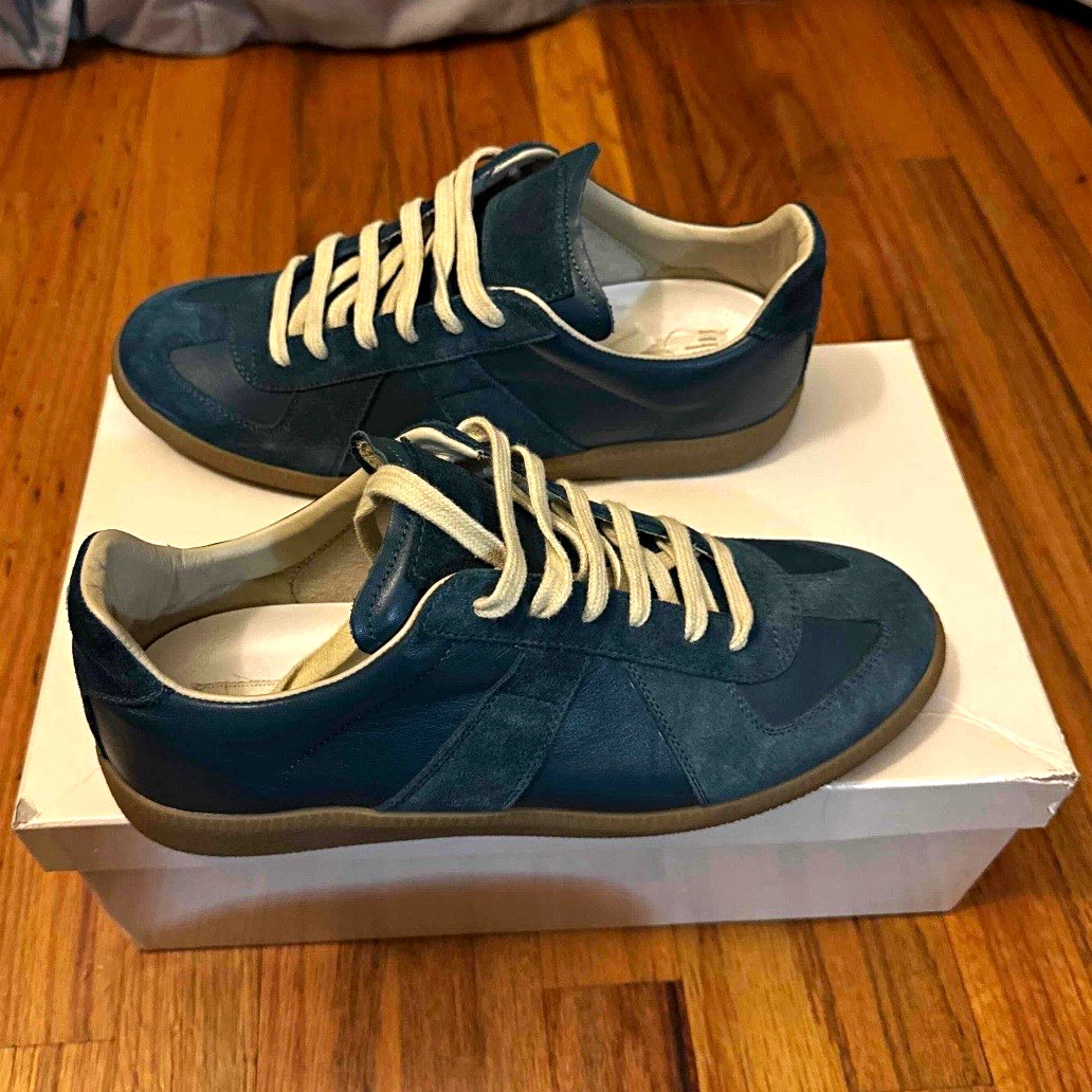 Maison Margiela Replica Men\'s Blue Suede Low Top Lace-Up Sneakers EU 41 US 8