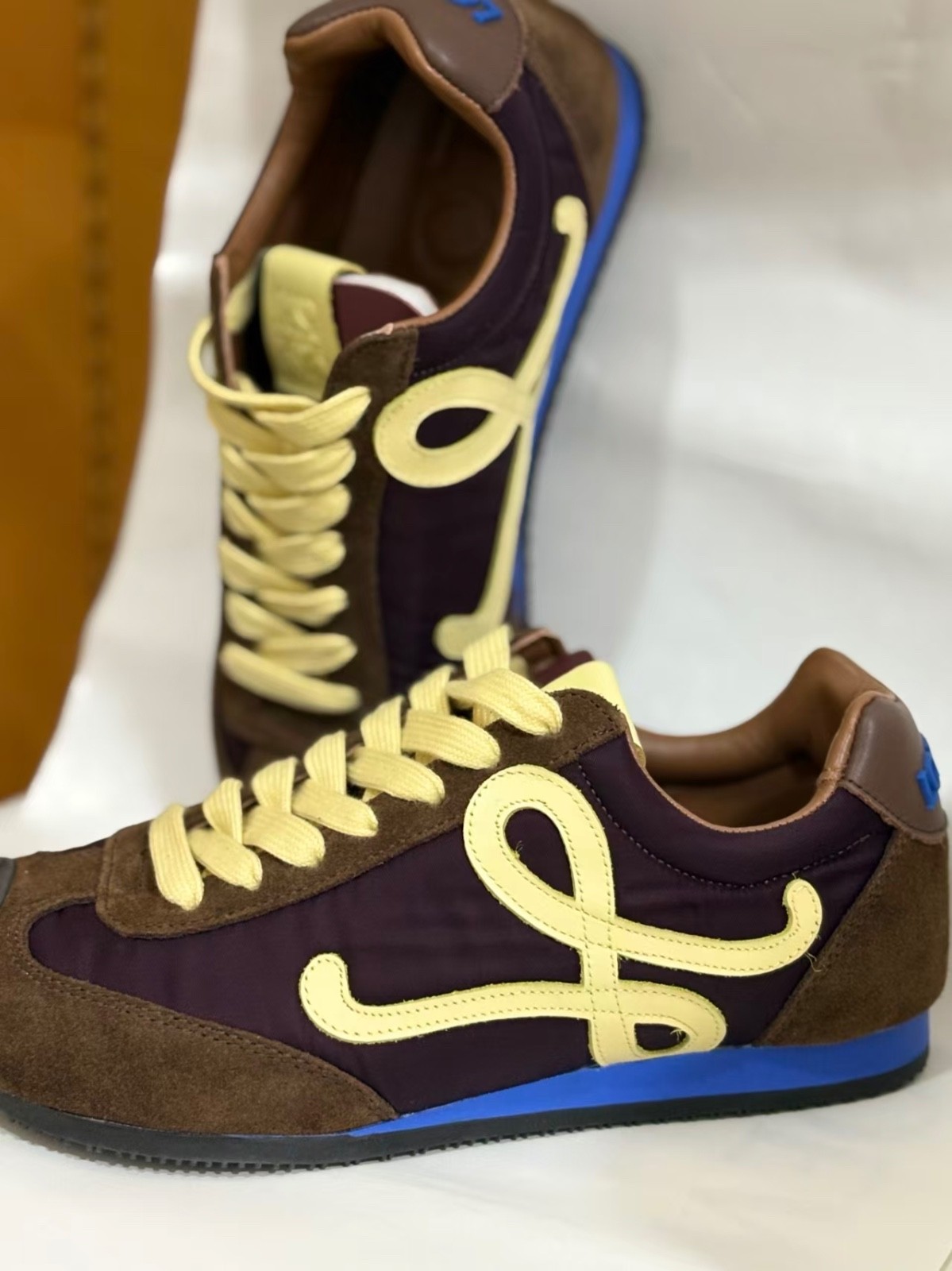LOEWE Ballet Runner 2.0 Brown Men's Sneakers MBR2282X01-4865 Nylon Calfskin