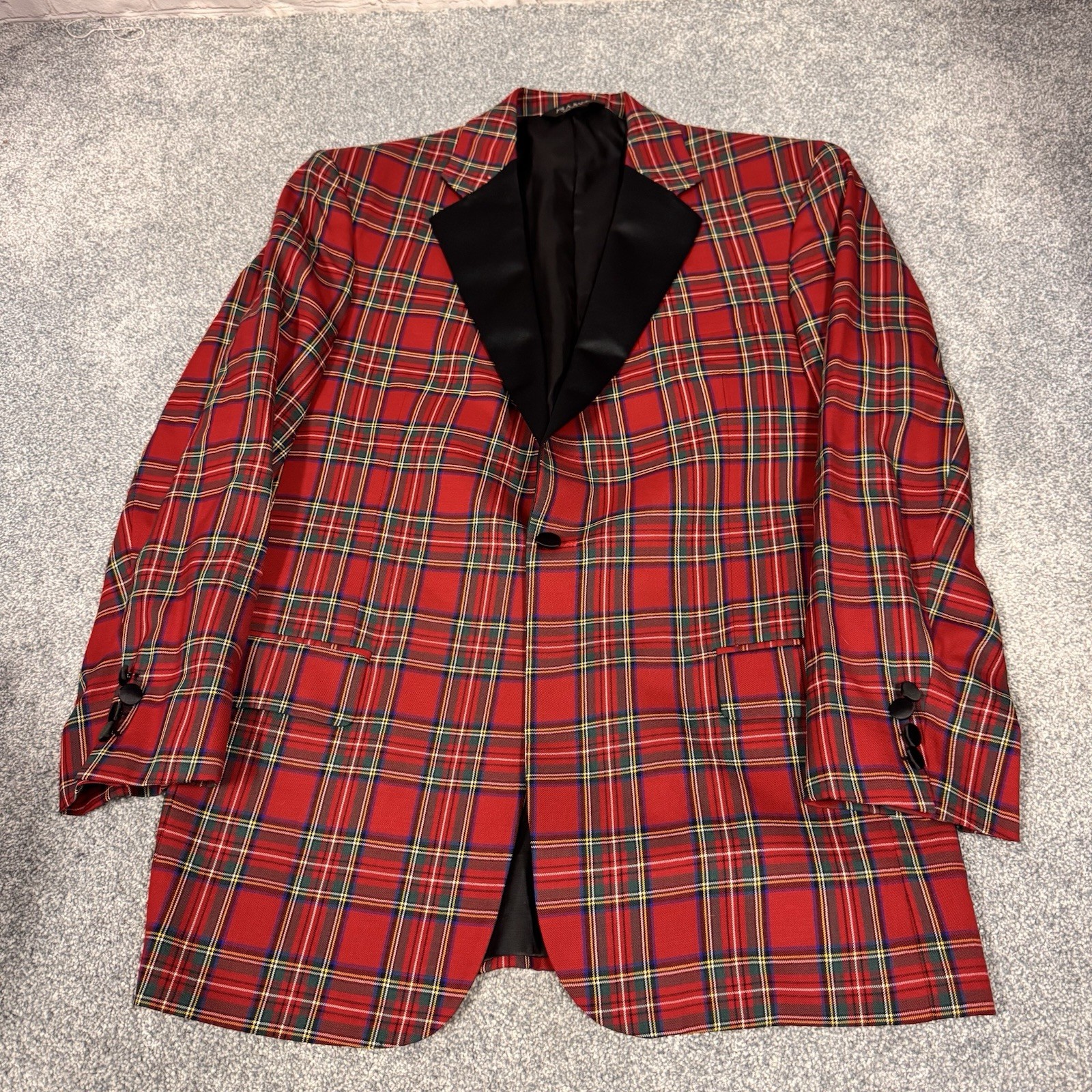 Jos. A Bank Tuxedo Jacket 42R Red Tartan Old Money Wool Smoking Jacket