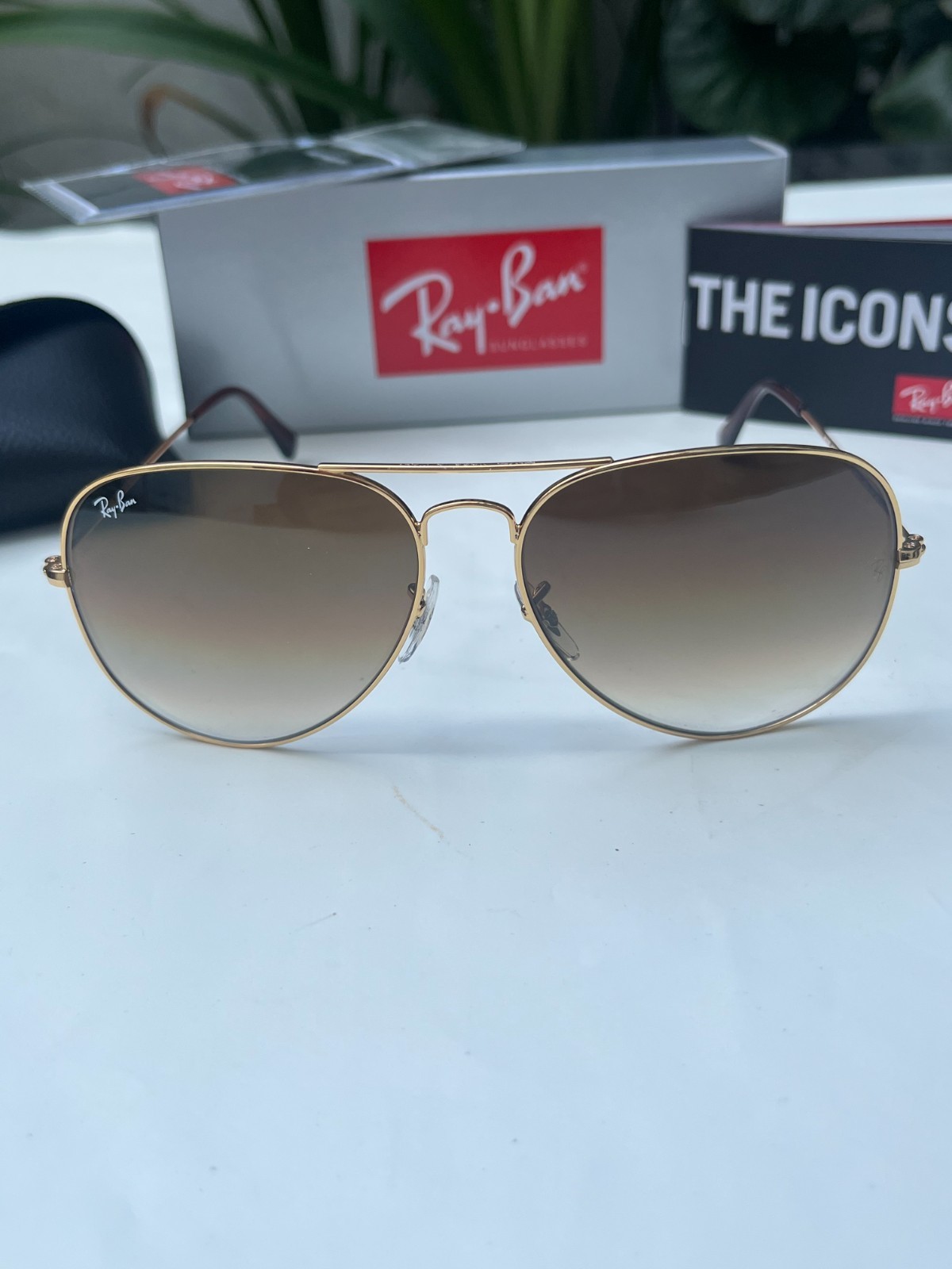 Ray ban aviator sunglasses ,3026, 62mm Large, Gold Frame/ Brown Lens 4