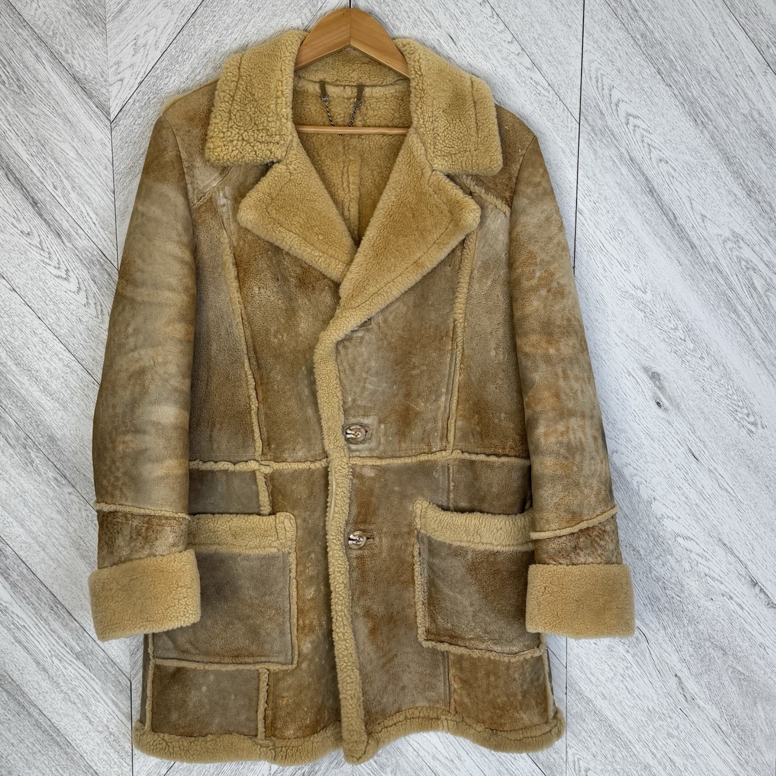 VTG Sheepskin Shearling Coat Mens Medium Marlboro Man Rustic Ranch Yellowstone