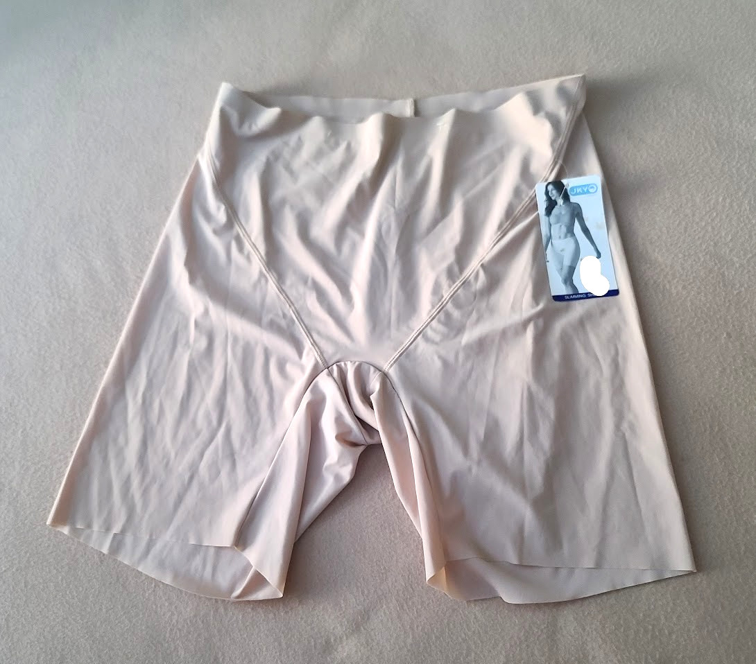 JKY by Jockey Womens Beige Slimming Shorts Size M Clean Edge Microfiber NWT