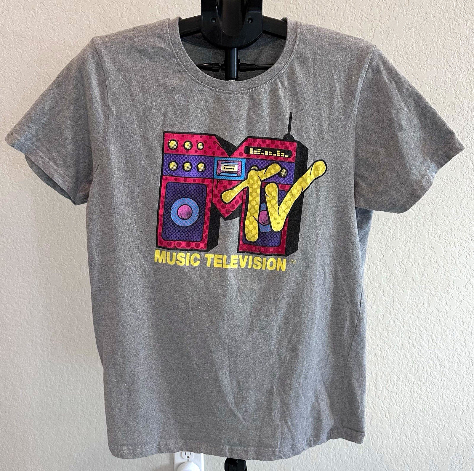 MTV Men\'s L Gray Graphic Print Logo Crew Neck Short Sleeve Knit T-Shirt