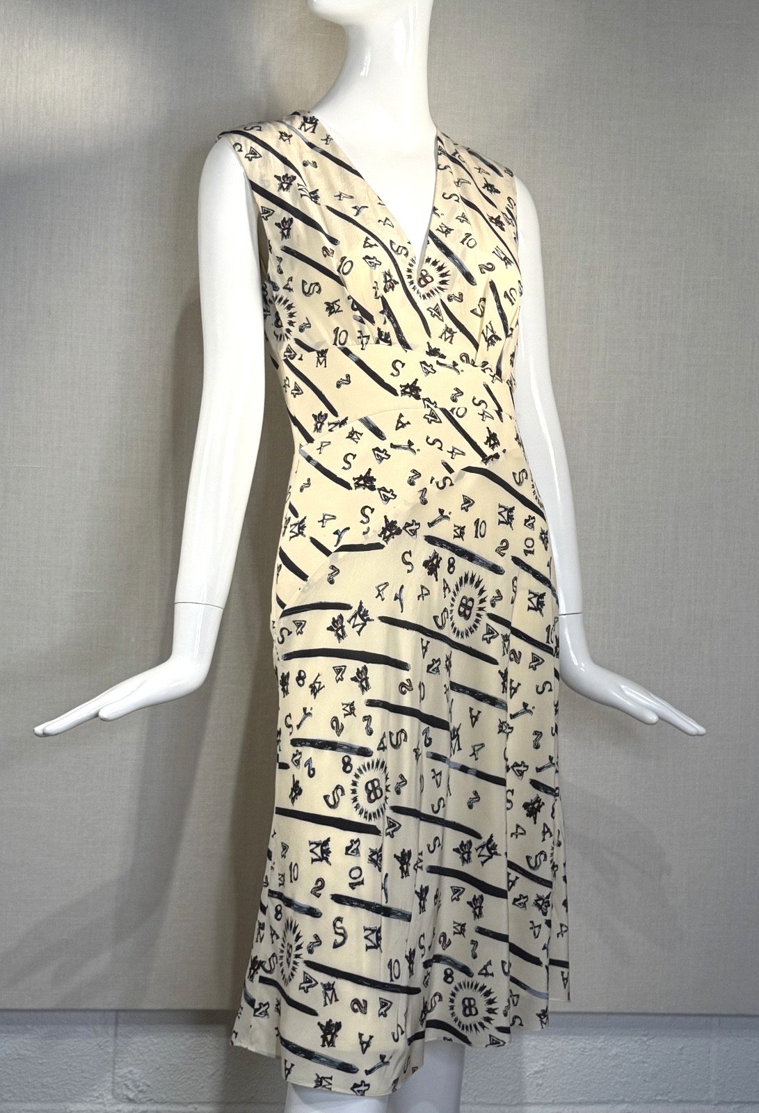 2012 Balenciaga by NICOLAS GHESQUIERE Logo Print Silk Dress FR38 US6 M, Lined