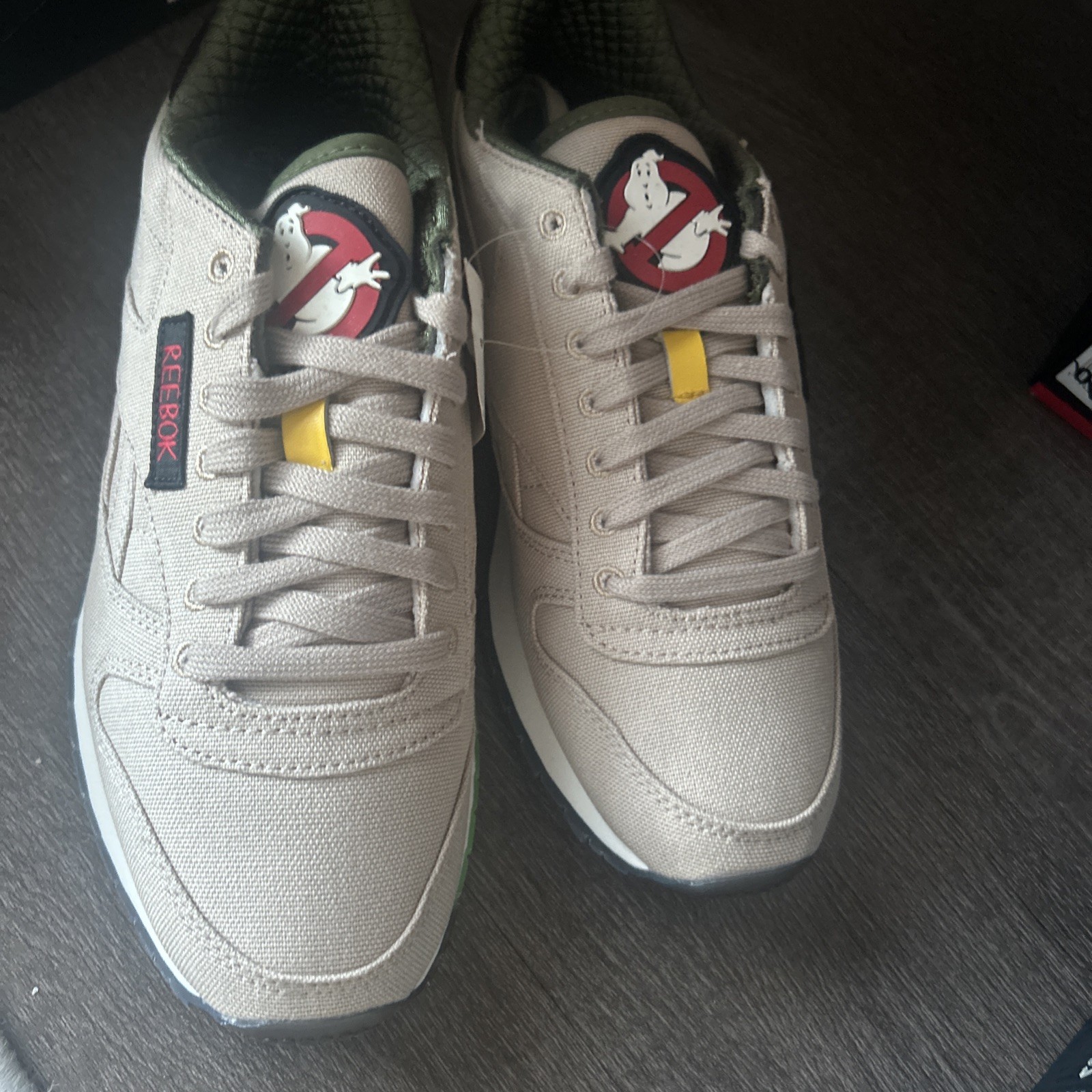 Reebok Ghost Buster CL Leather MU Unisex 6.5