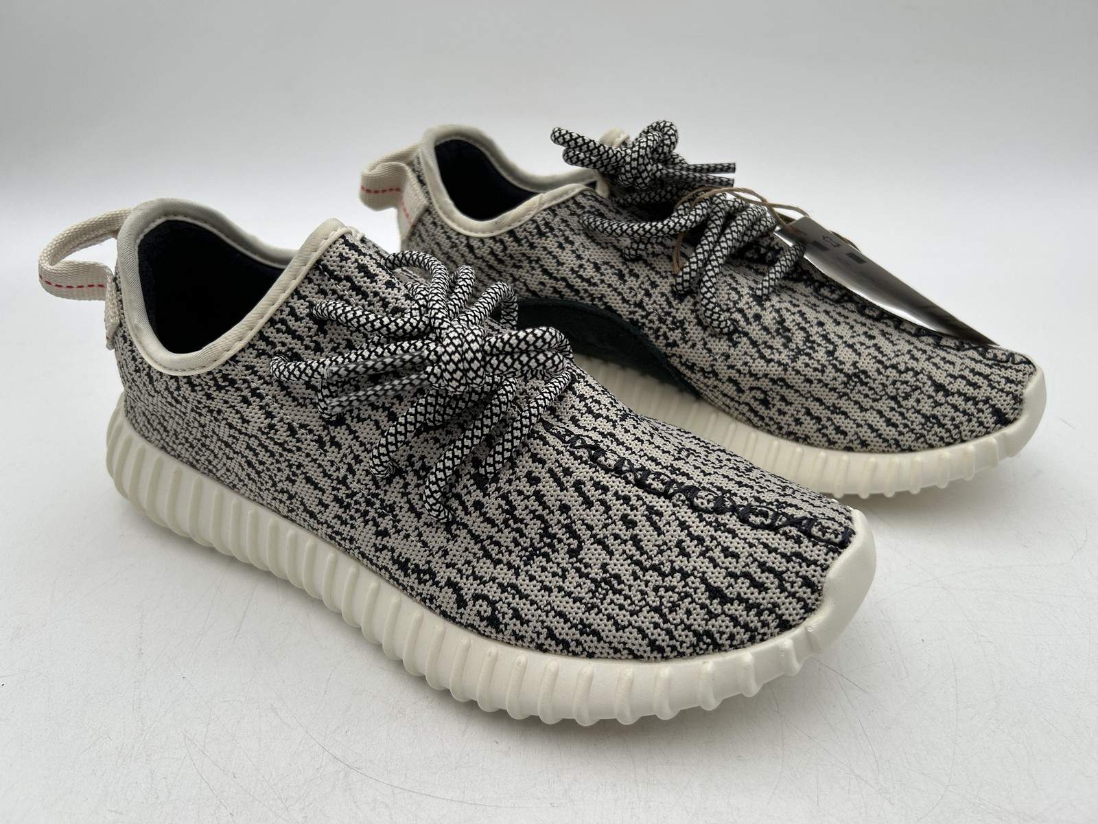 adidas Yeezy Boost 350 AQ4832 Size 6.5 Turtle Dove