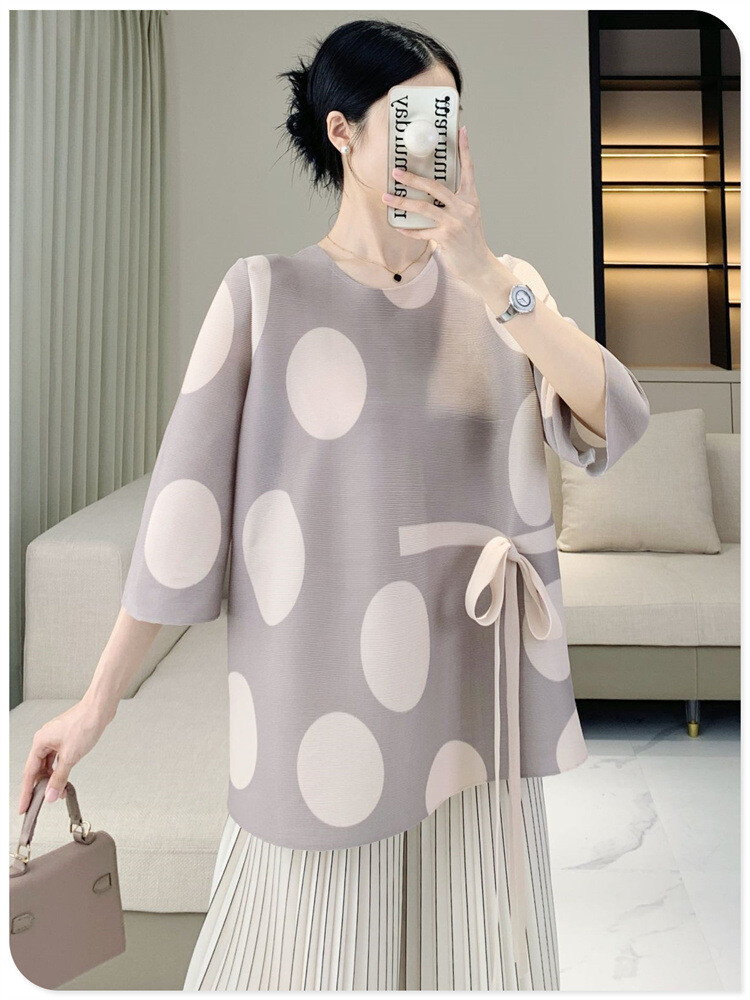 Pleats Issey Style Pleated 3/4 Sleeve Top, Polka Dot Print Pleated Blouse