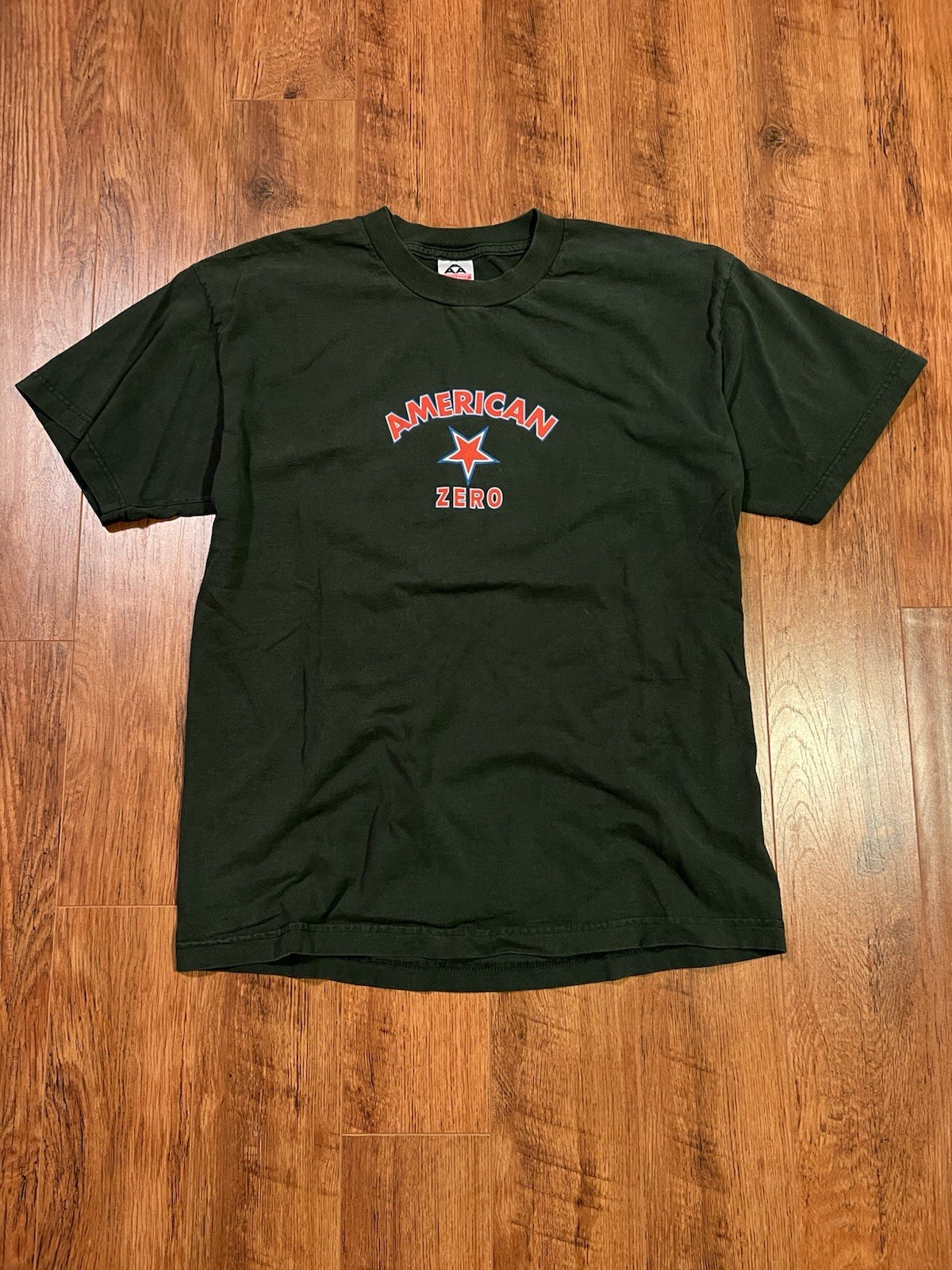 Vintage 90’s Zero Skateboards Shirt Size Large Green 