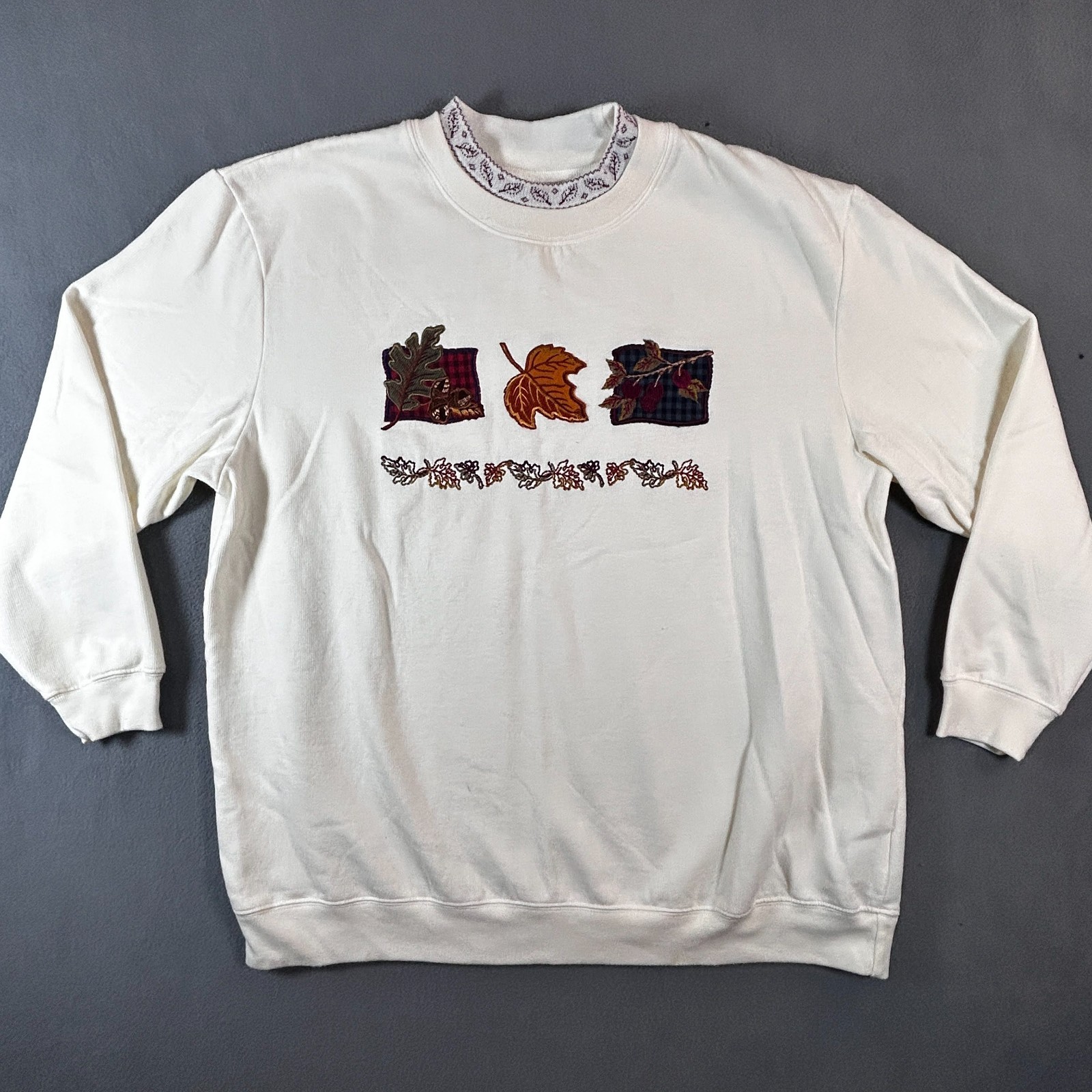 Vintage Bobbie Brooks XL Fall Leaves Embroidered Sweatshirt Cream Grandma Core