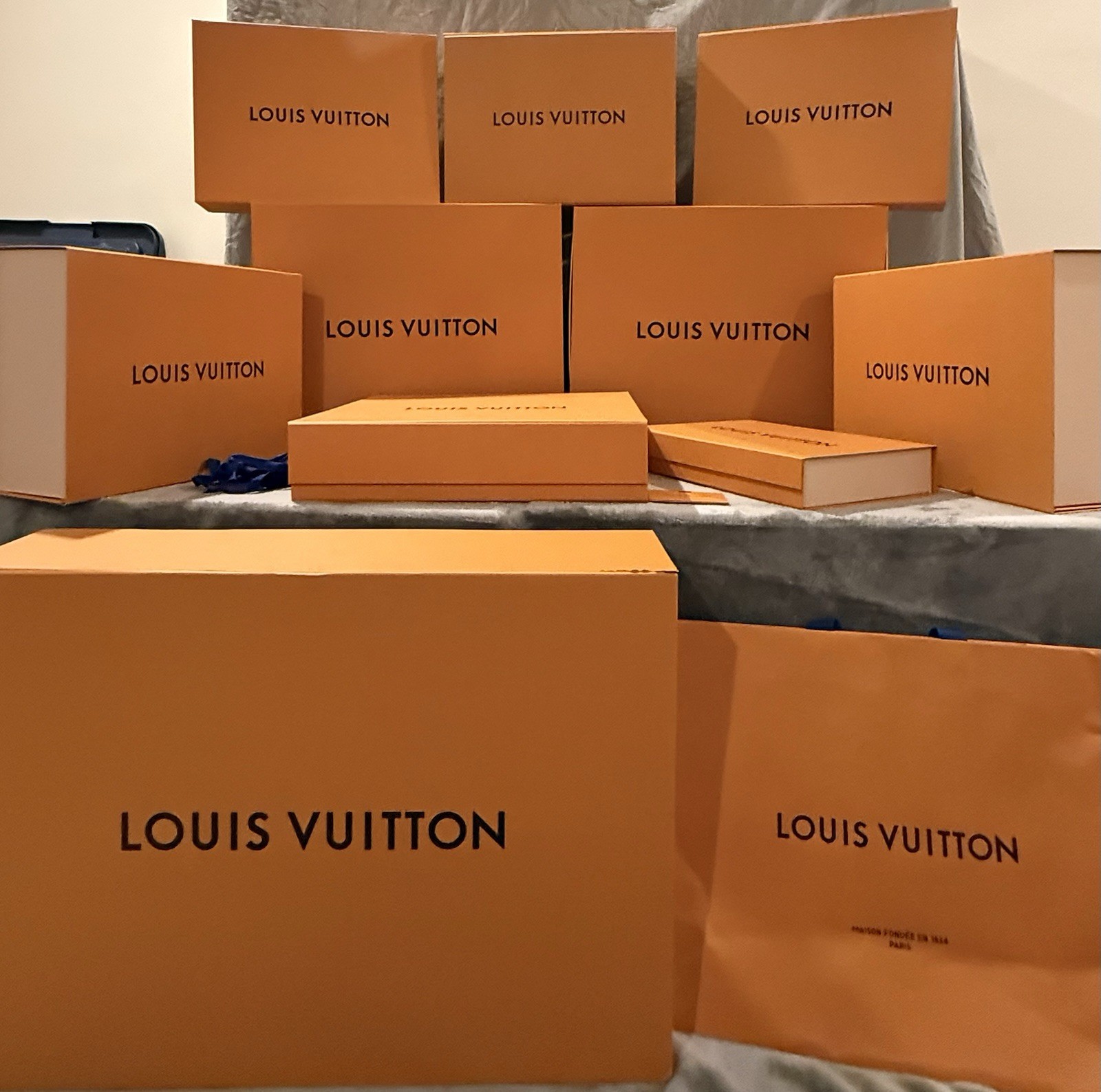 Lot Of 10 AUTHENTIC Louis Vuitton Empty Magnetic Gift Boxes For Purses Shoes