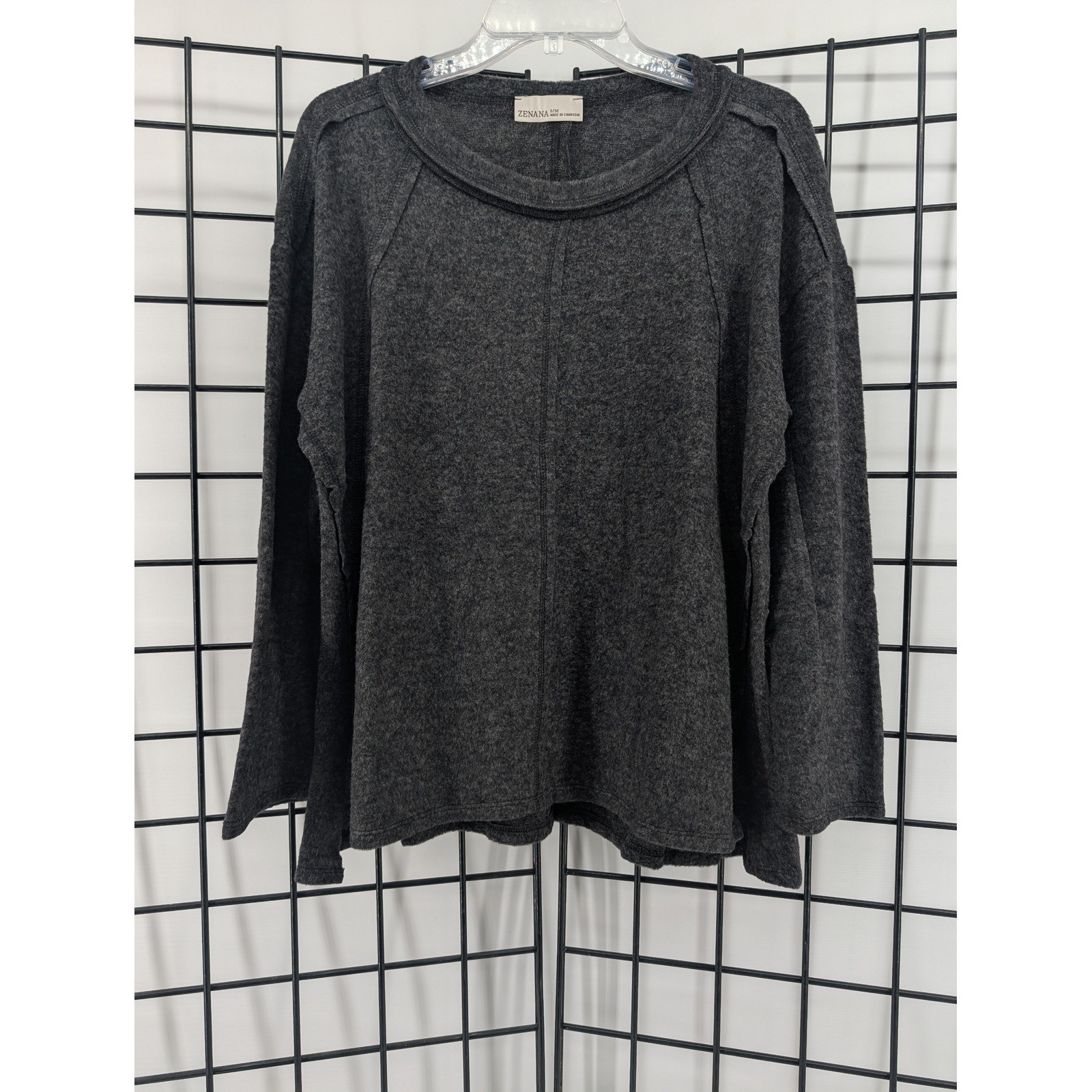 Zenana Pullover Top Women L/XL Black NWOT Relaxed Seam Detail HT-2463A