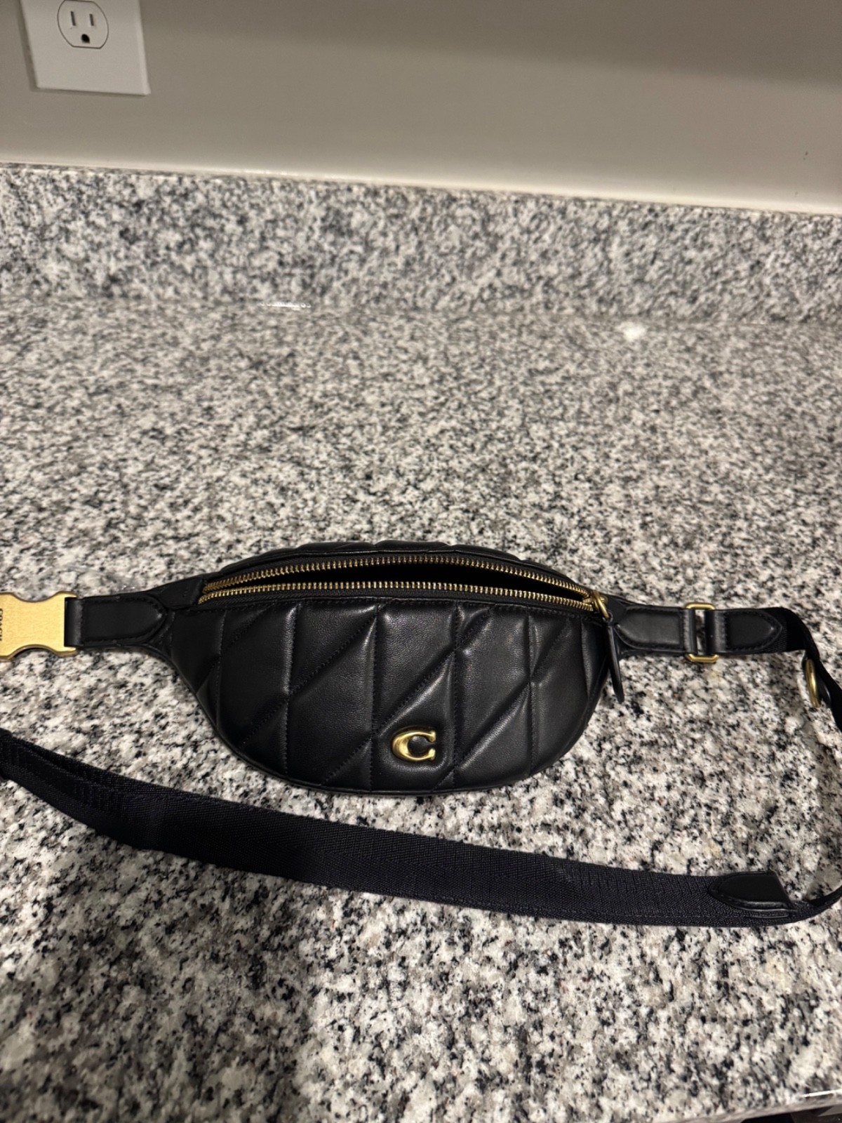 Coach ESSENTIAL BELT BAG WITH PILLOW QUILTING