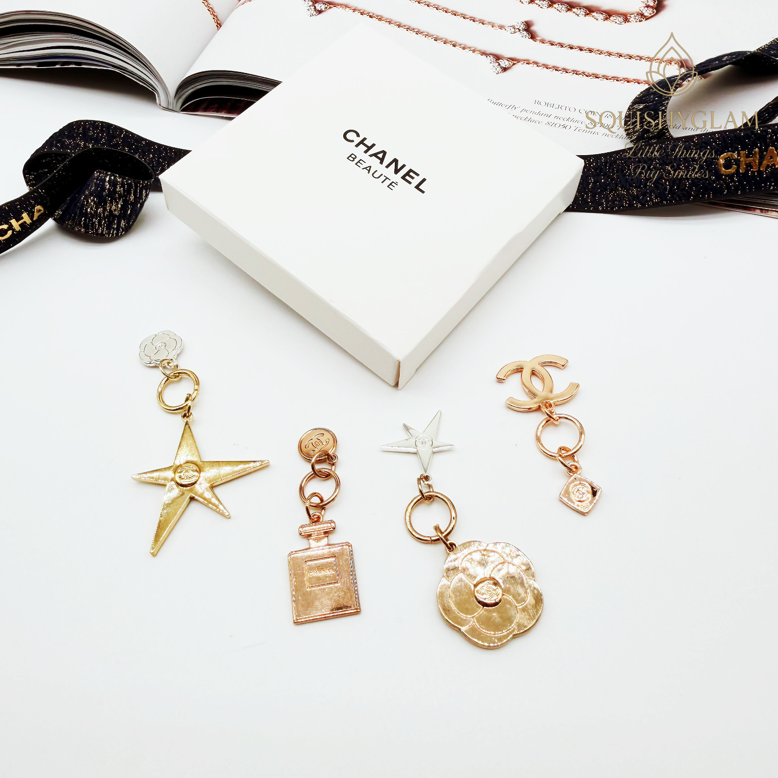 Chanel Beaute VIP GWP Gold Metal Charm Set 4pc CC Star Camellia Bottle New Box