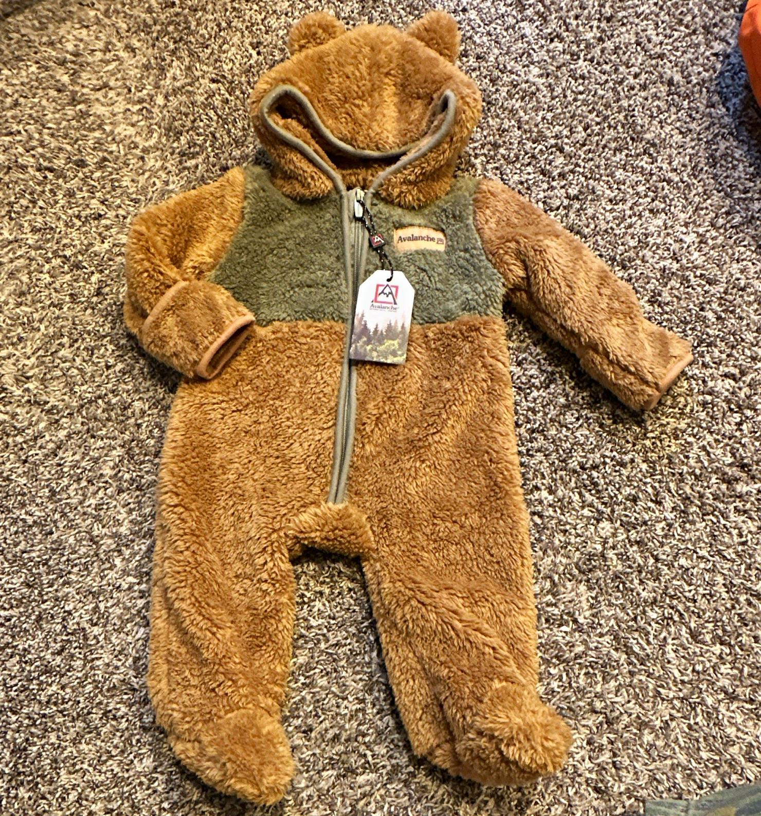 Avalanche NWT Hooded Fleece Bear Colorblock Zip Coverall 3-6 Months baby 