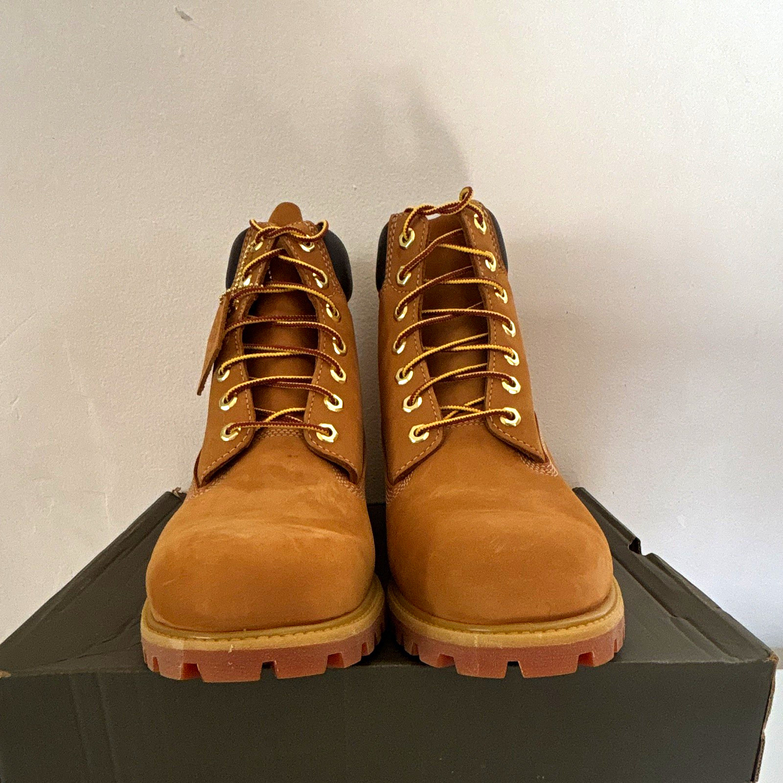 Timberland Premium Men\'s Wheat Nubuck Lace-Up 6 inch Waterproof,Round Toe Boots