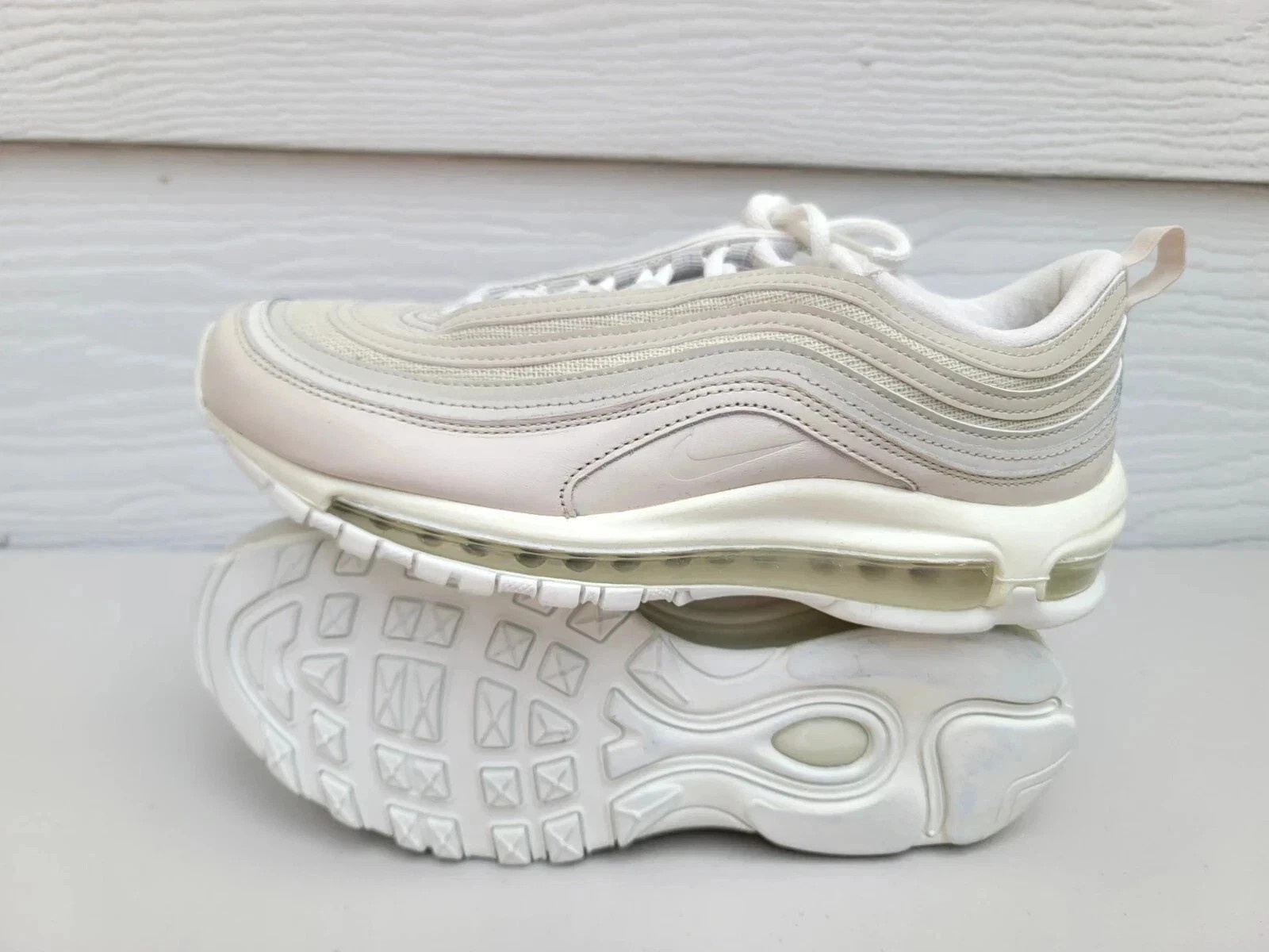 Size 10 WOMEN\'S NIKE AIR MAX \'97 DJ9978 001 LIGHT BONNE/PHANTOM