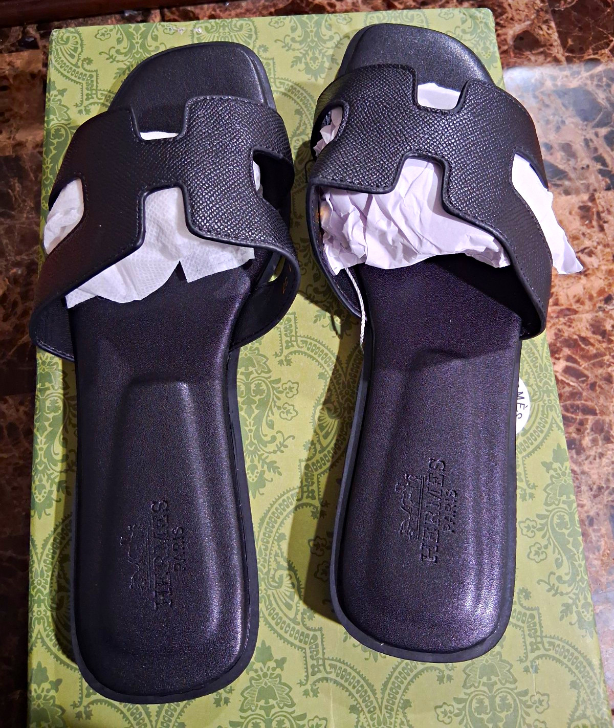 Hermès Women’s Black Leather Slide Sandals Logo Slip On Flat Casual US 6