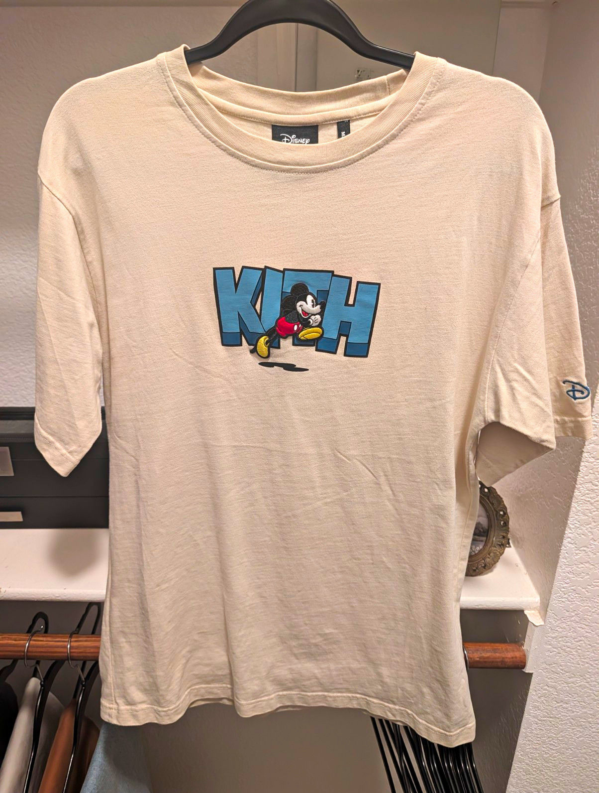 KITH x Disney Mickey Mouse Graphic Print Beige Men\'s Crew Neck T-Shirt M