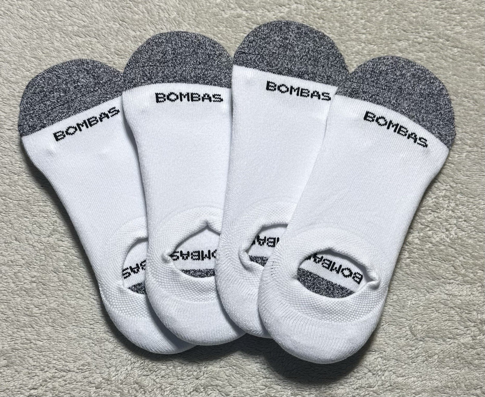 Bombas 4-Pack Unisex White/Grey No Show Socks Size Large NWOT