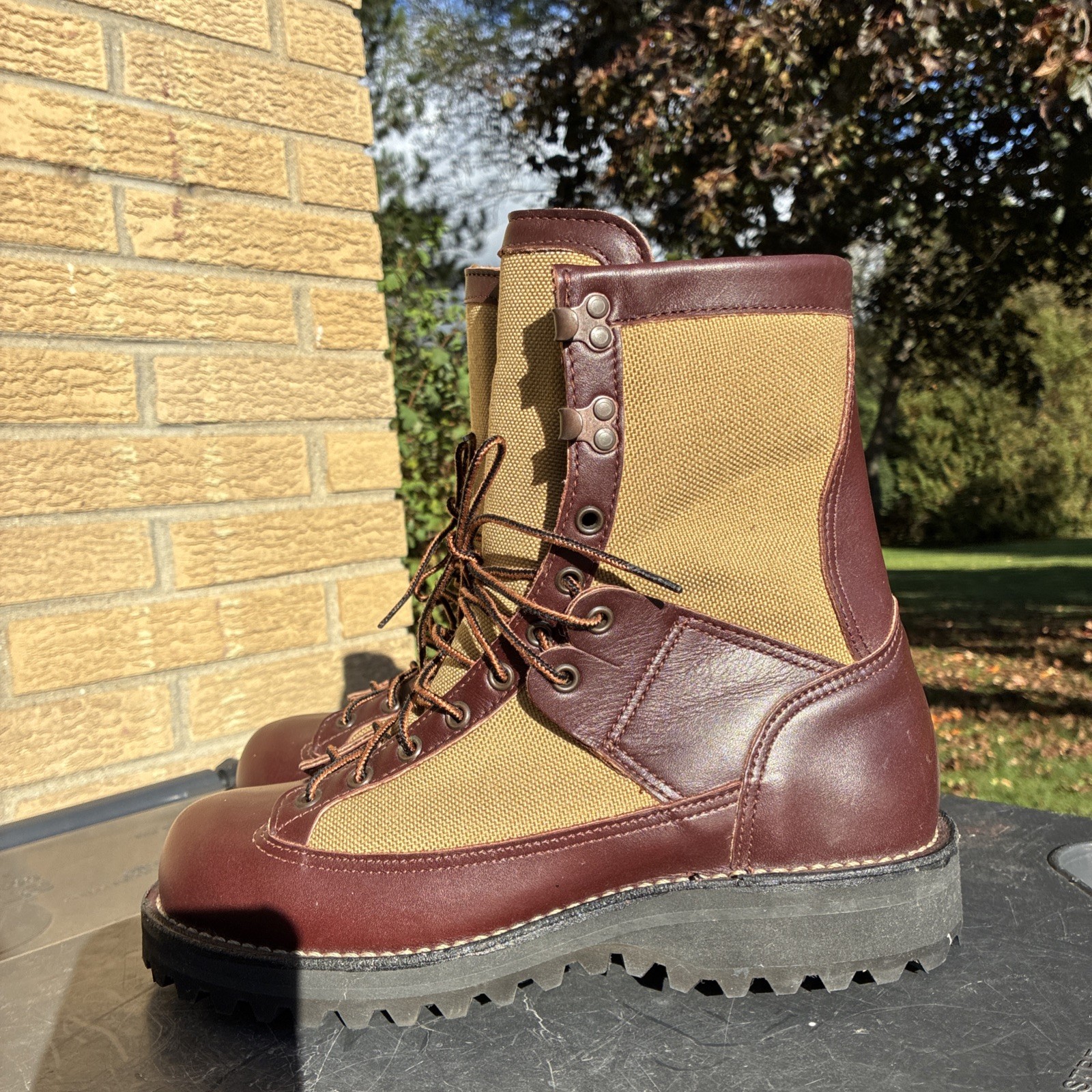 Danner 8\