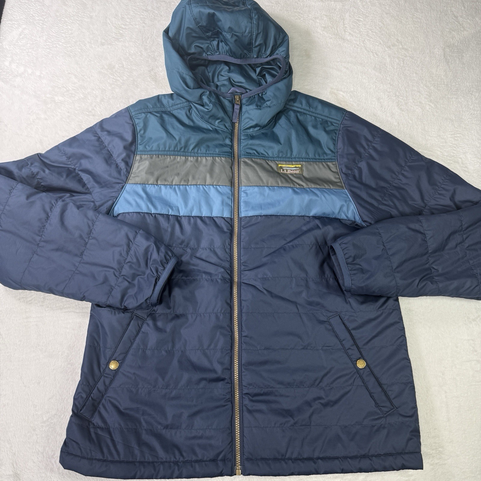 L.L. Bean Men\'s Mountain Classic Puffer Jacket Large Navy Colorblock Hiking