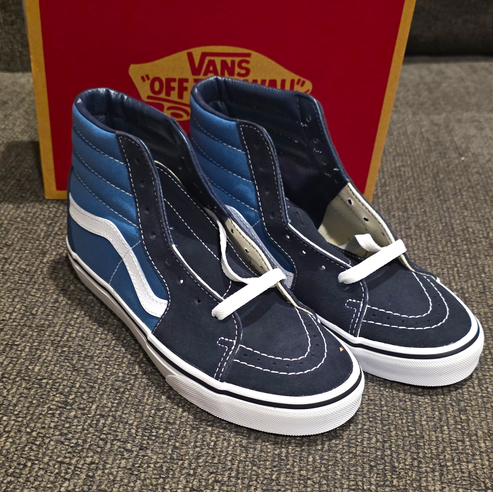 VANS Sk8-Hi Navy/White High Top Lace Up Size 4.5 Men Sneakers VN000D5INVY